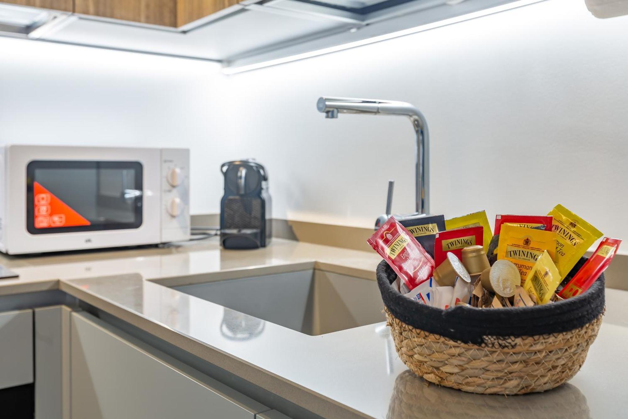 Apartment Aurealiving - Trastevere With Rooftop & Gym, Your Place In *