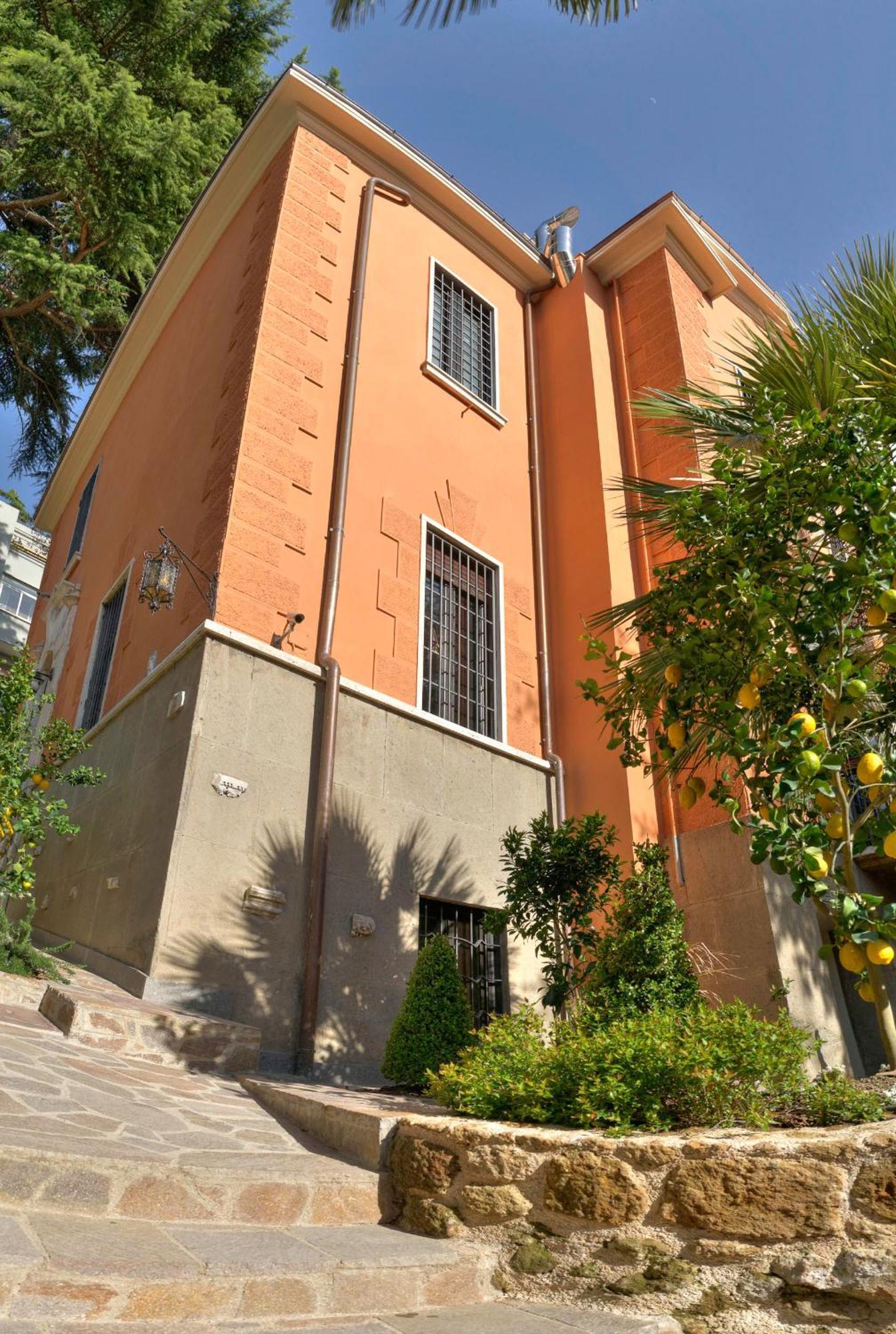 Contessa Arrivabene Antica Dimora Rome