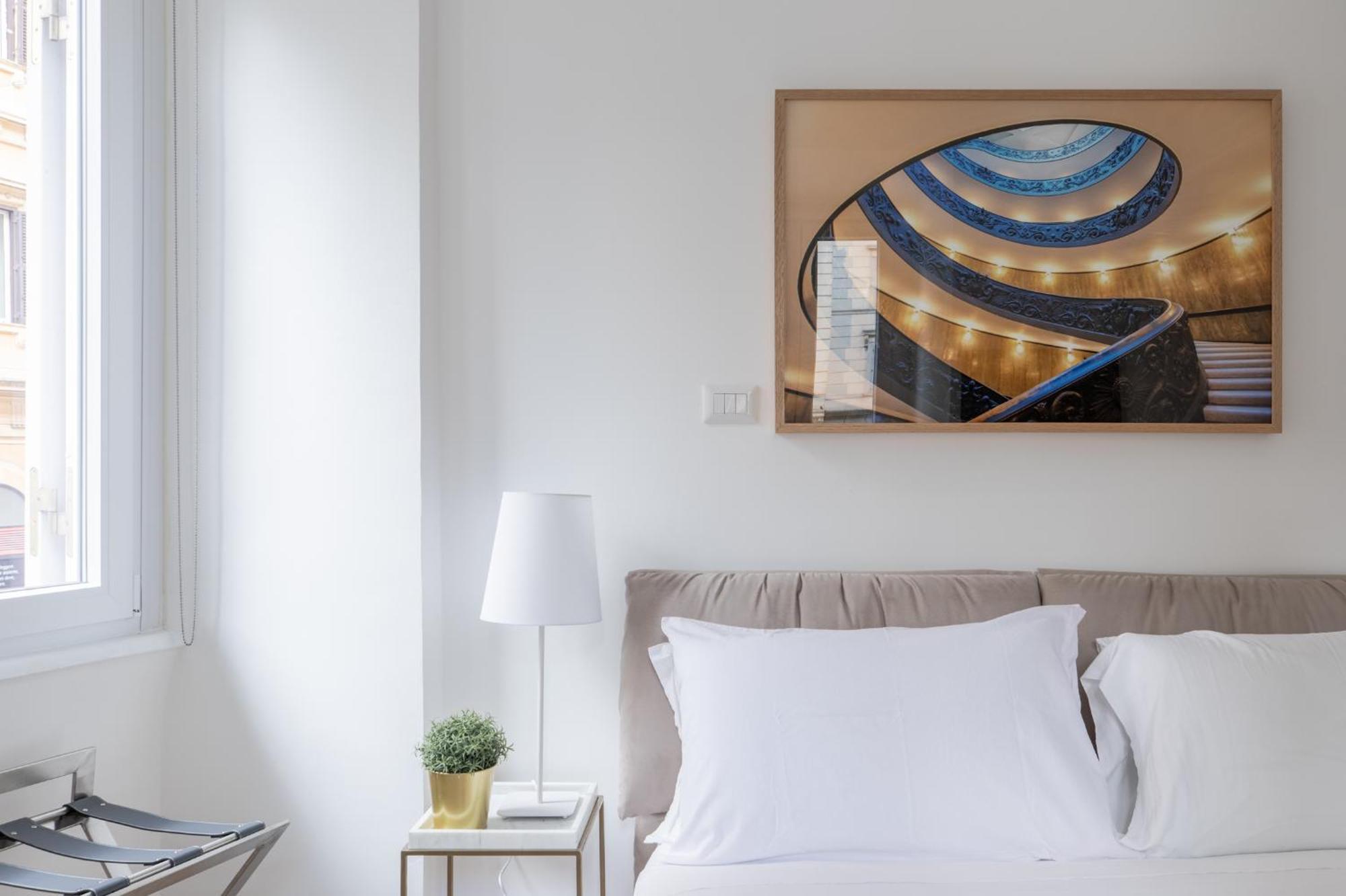 Iflat Vatican 2 Bedroom Design Rome