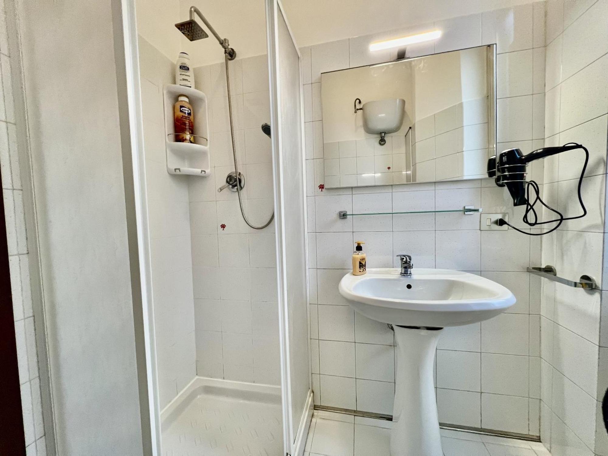 Apartment Near Metro Alessandrino Nonno Gervasio Rome