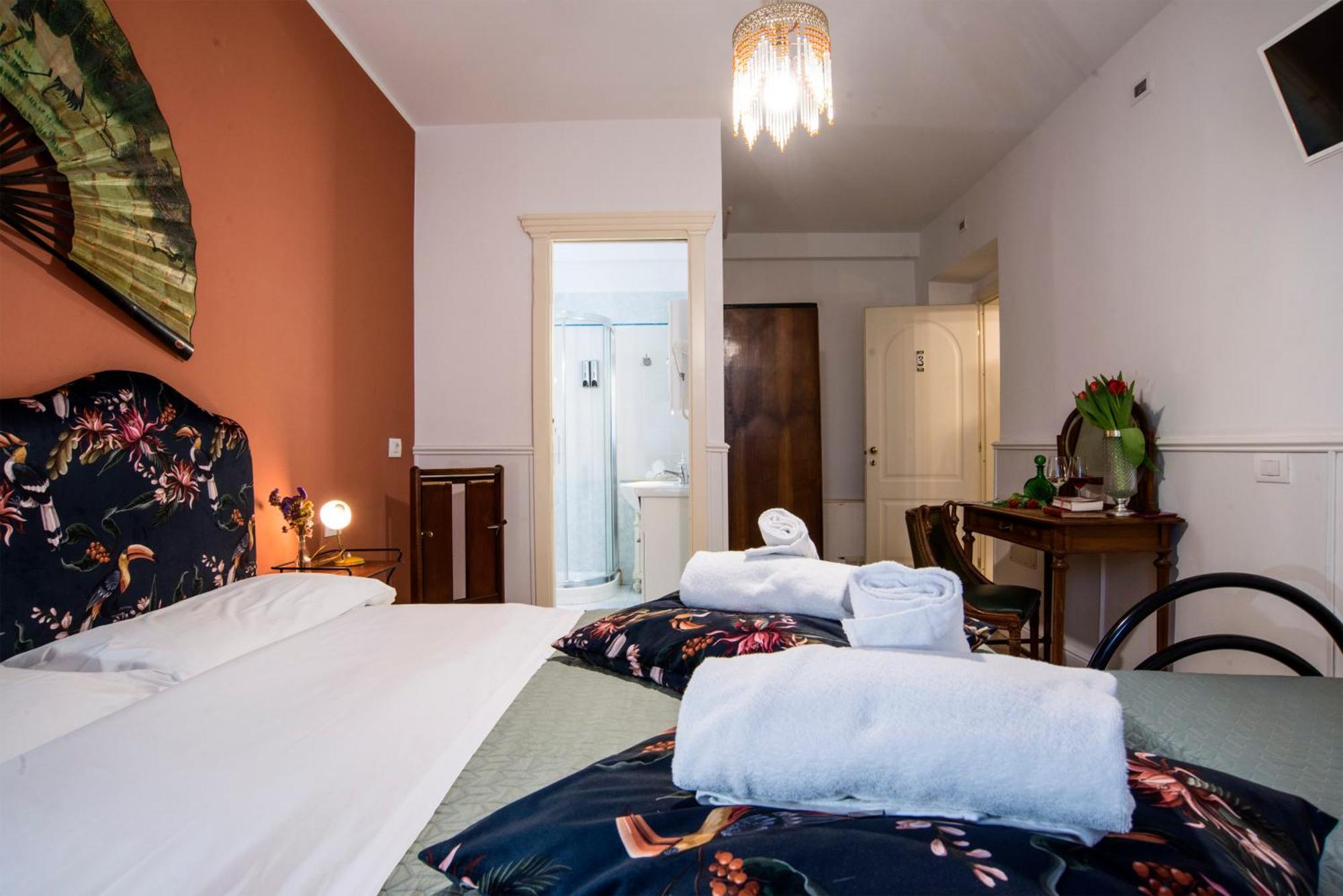 Colosseum B Guest house