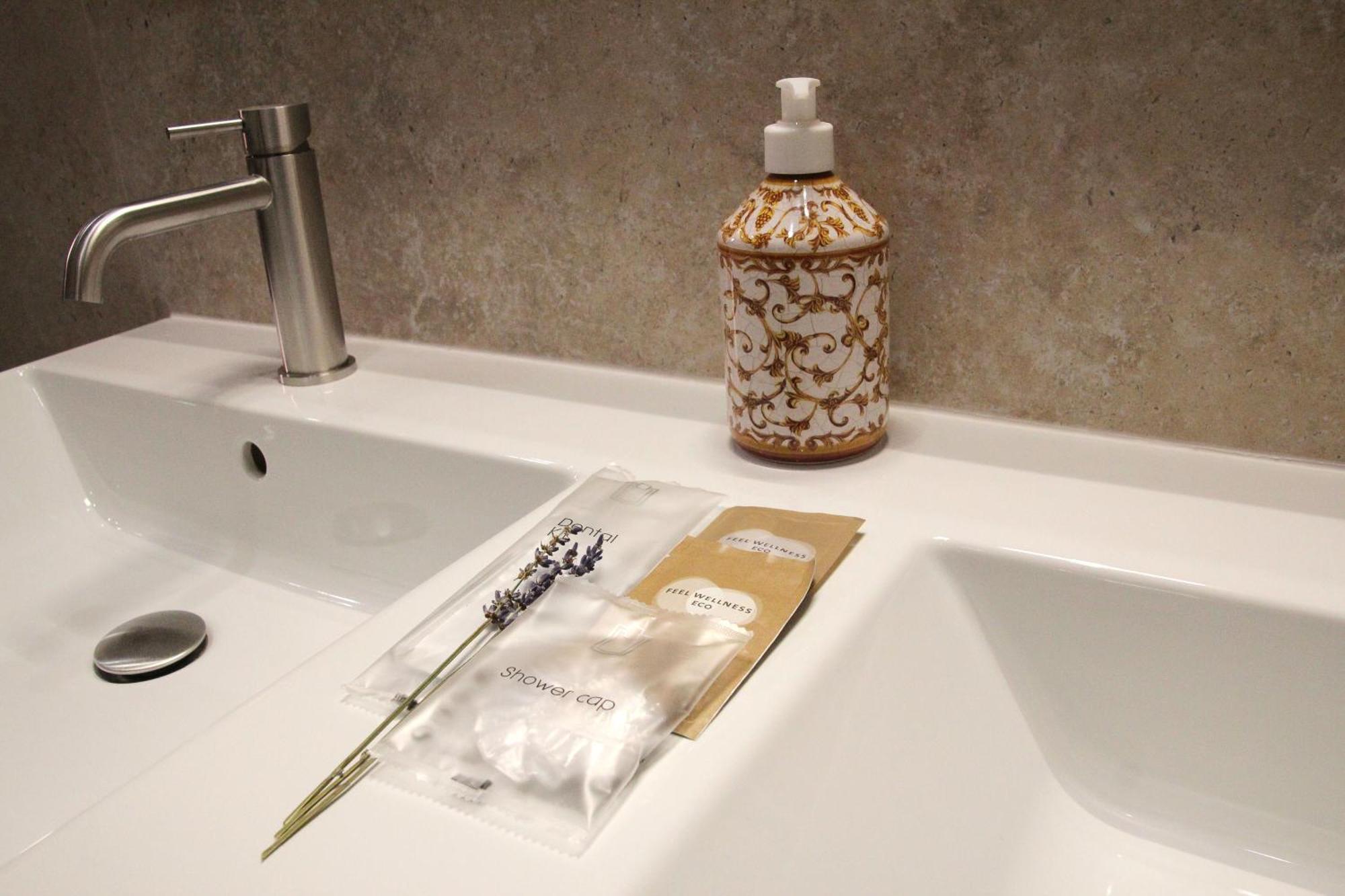 Guest house Joyful 148 Luxury Powered By Joyful Termini Boutique Rome