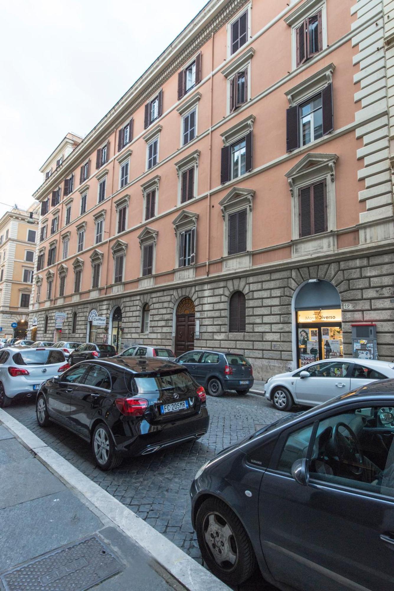 House Montebello Appartamento Roma