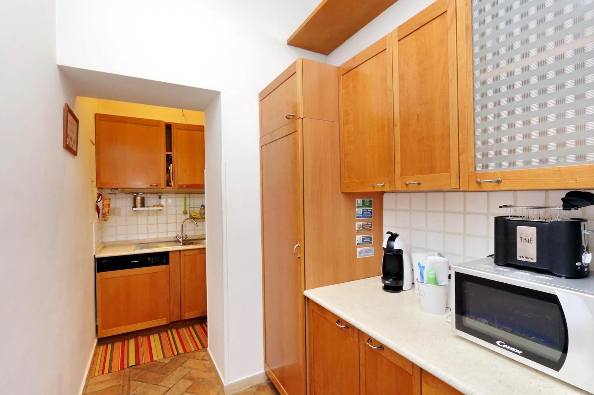 Piazza Mattei Elegant | Romeloft Apartment