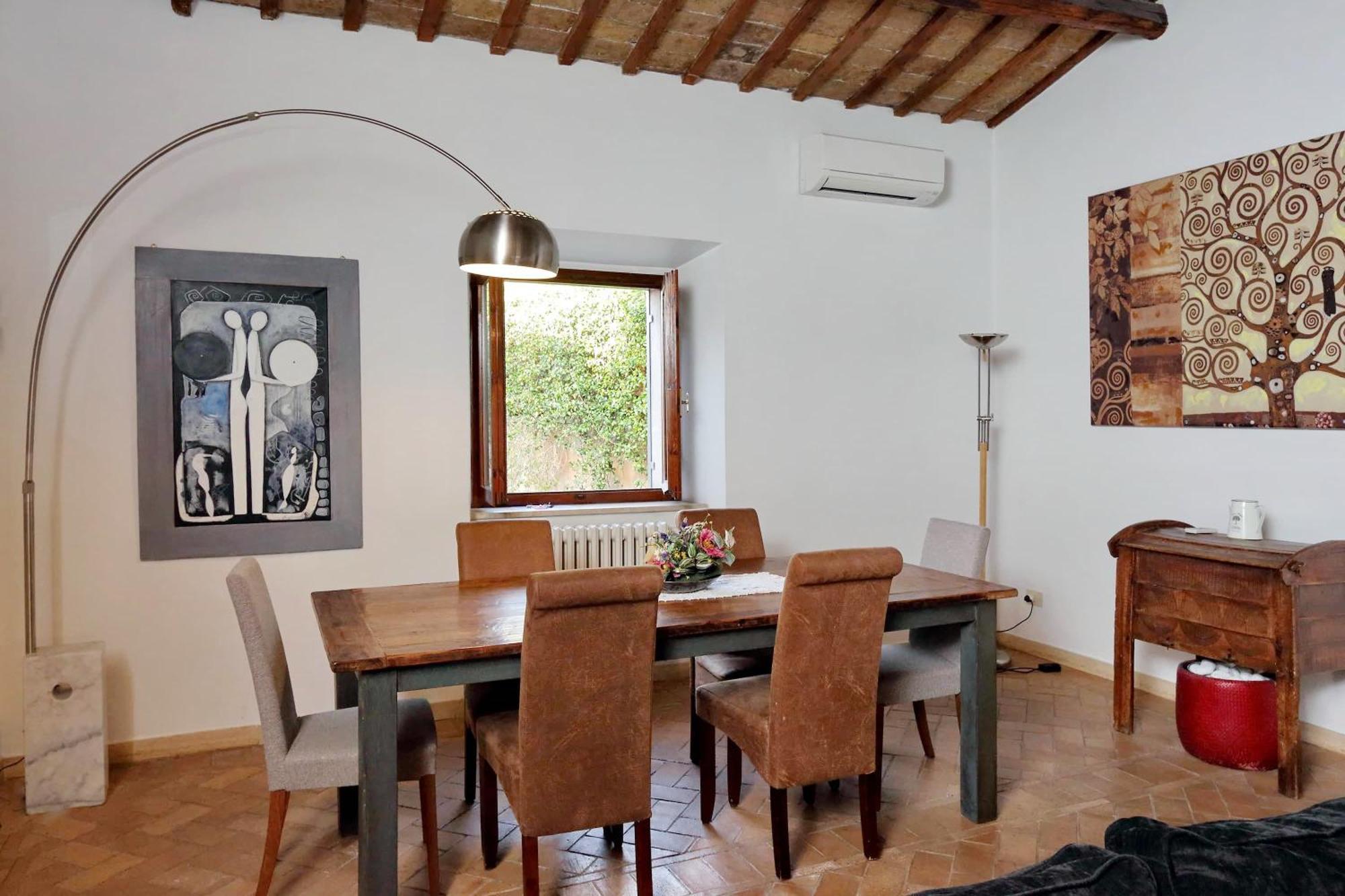 Piazza Mattei Elegant | Romeloft Apartment Rome