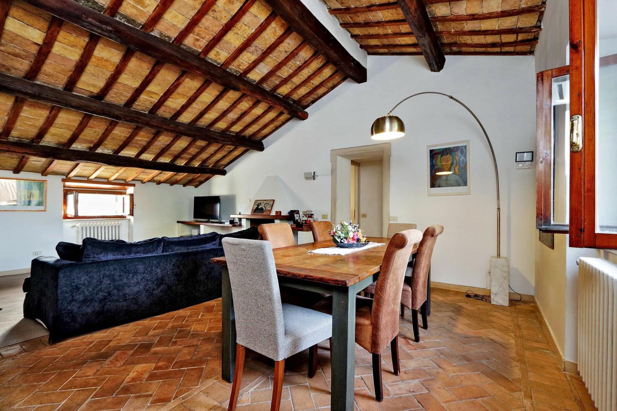 Piazza Mattei Elegant | Romeloft Apartment