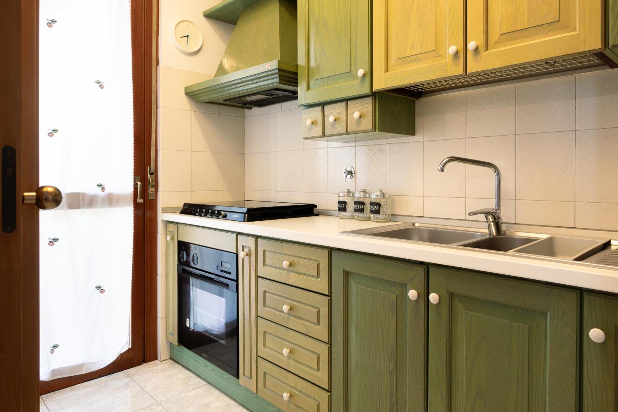 Alessandrino Apartment *