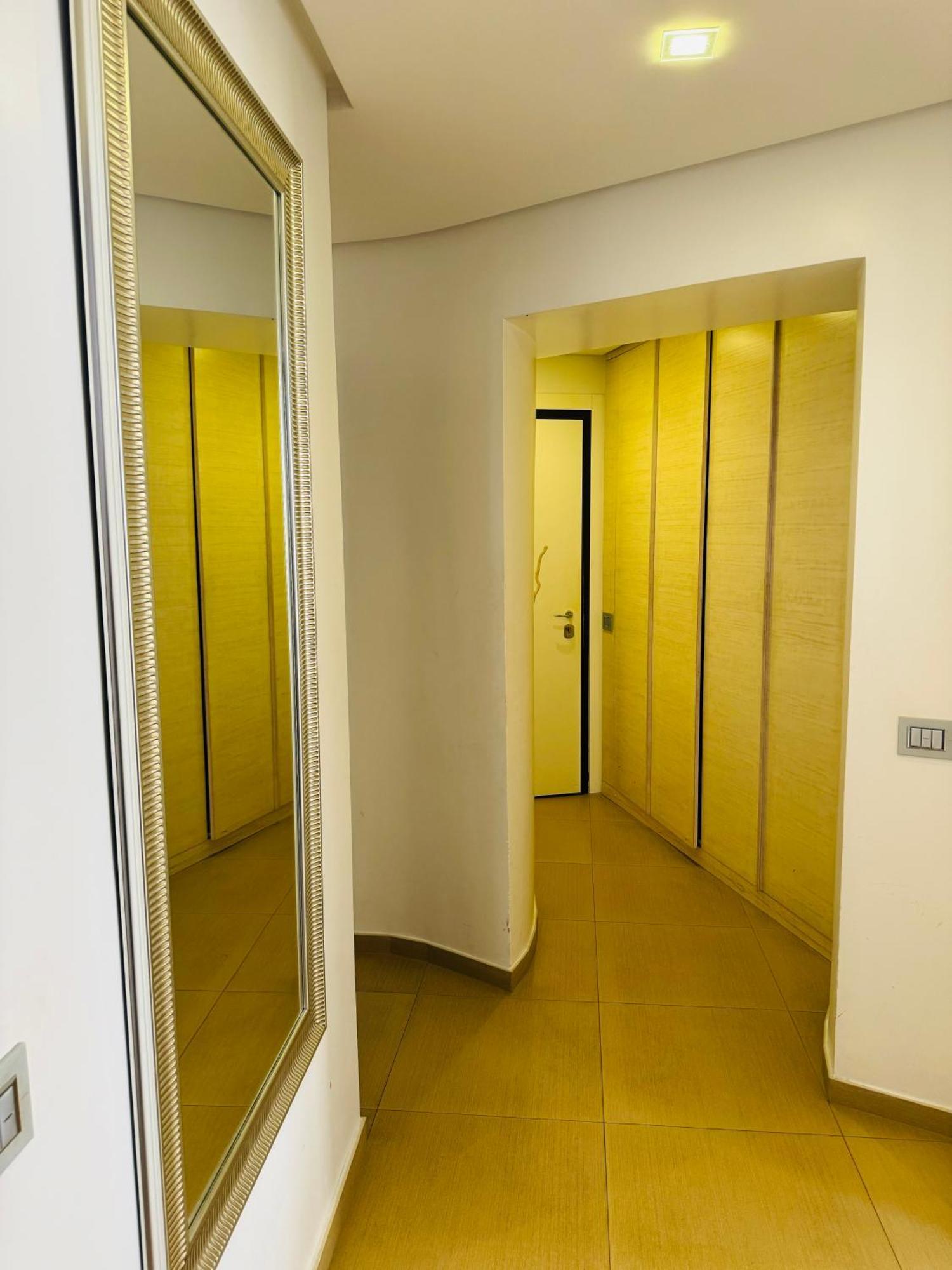 Interno 5 Rome
