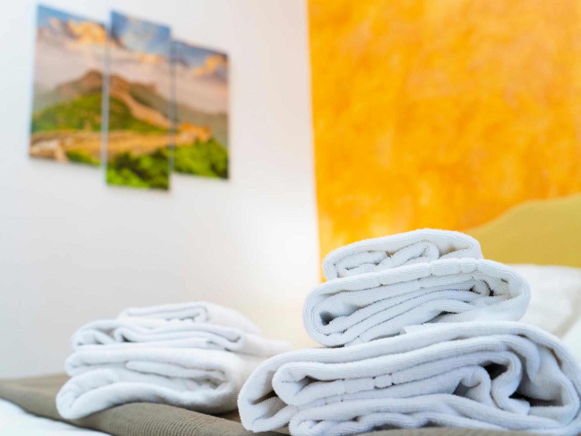 Salotto Piramide Bed & Breakfast Rome