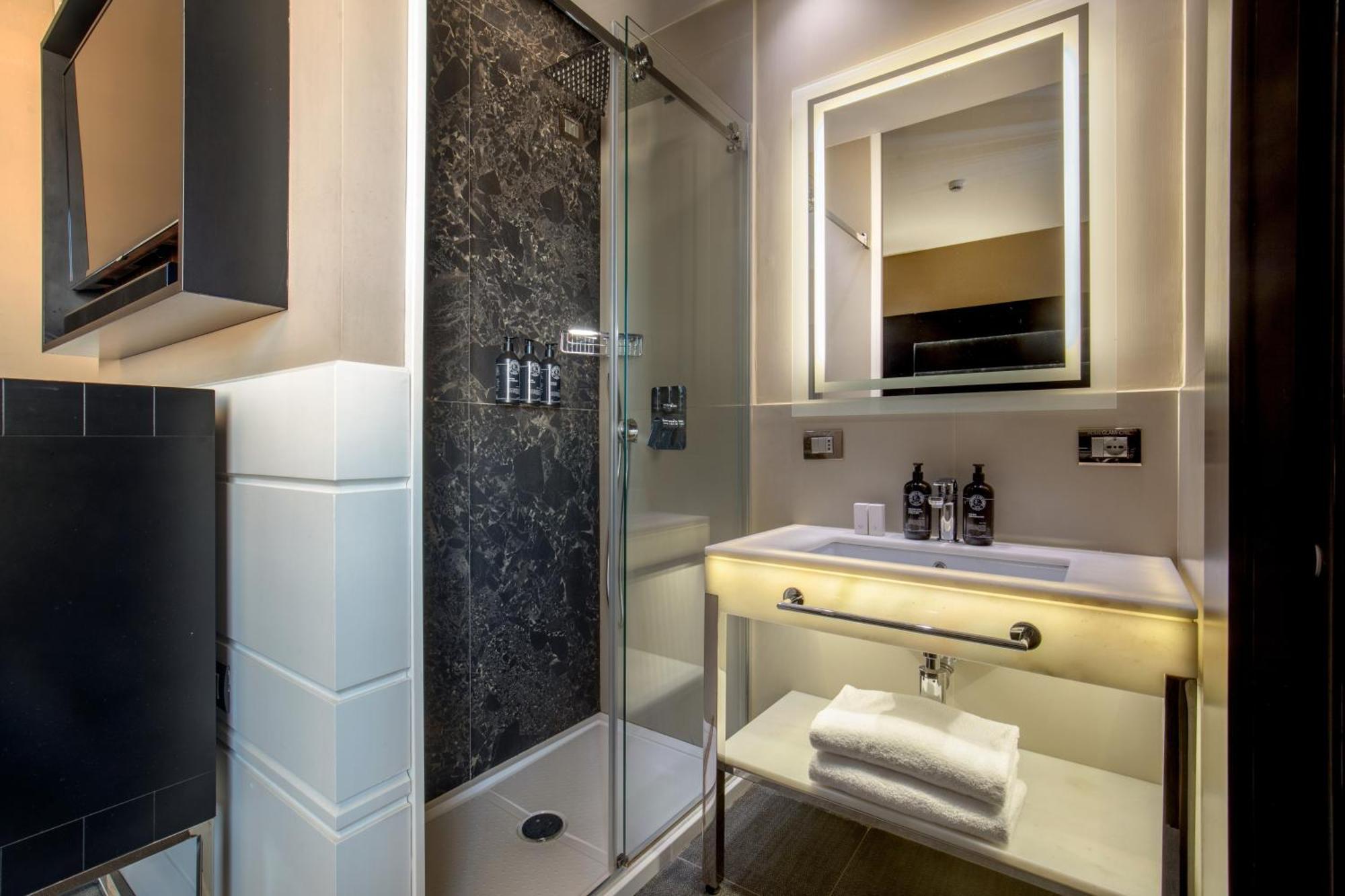 The Glam Hotel 4*