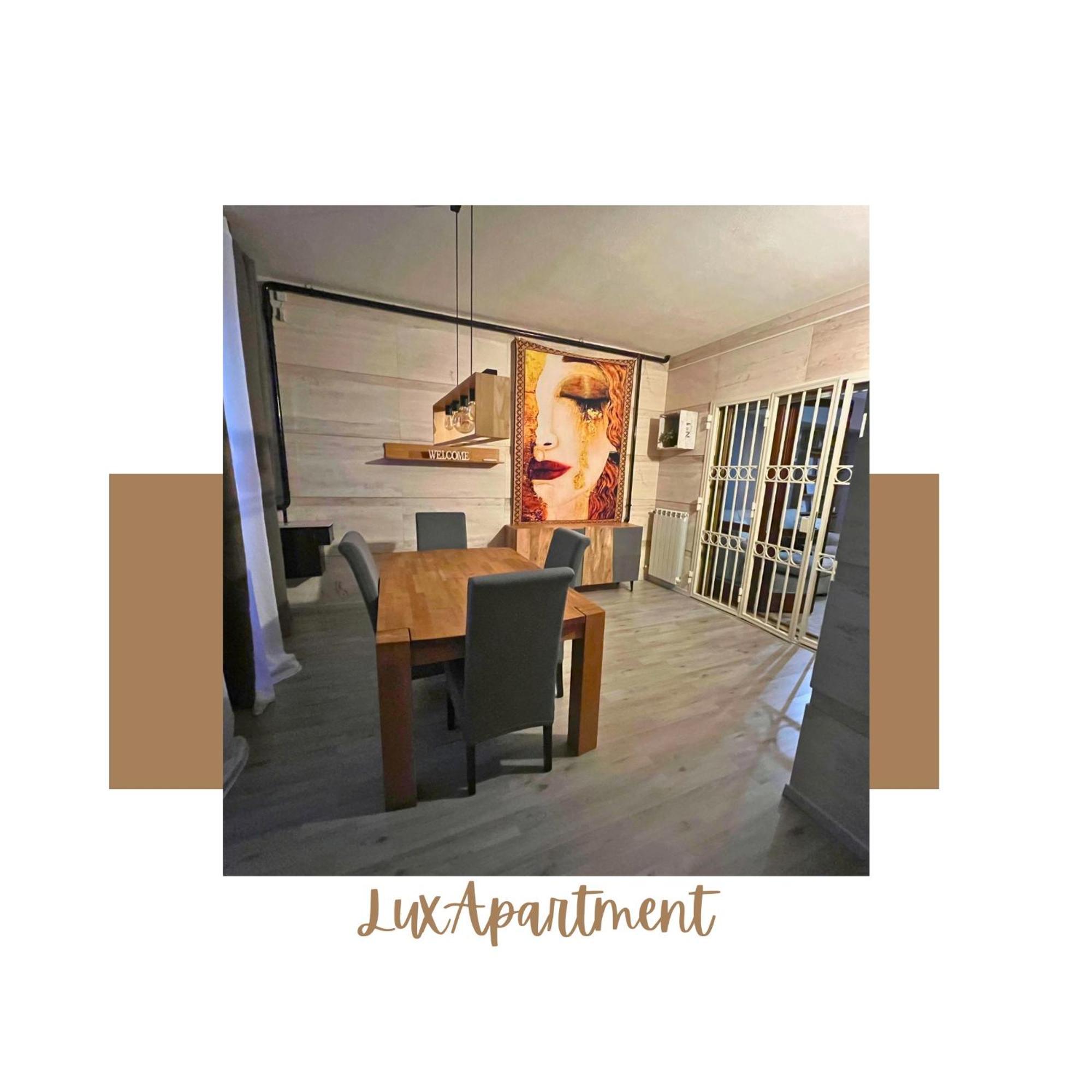 Apartment Lux Capannelle *