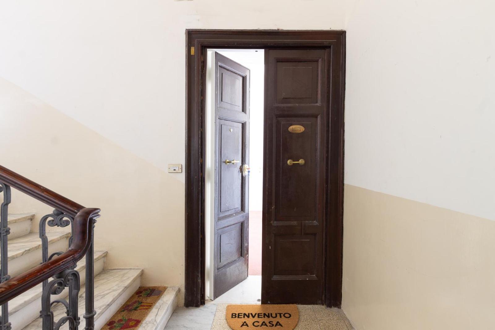 Ares Luxury * Rome