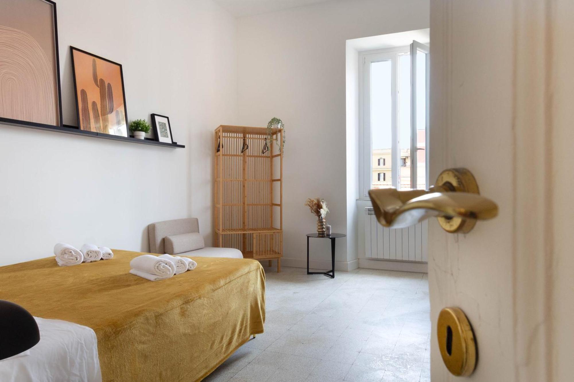 Ares Luxury * Rome