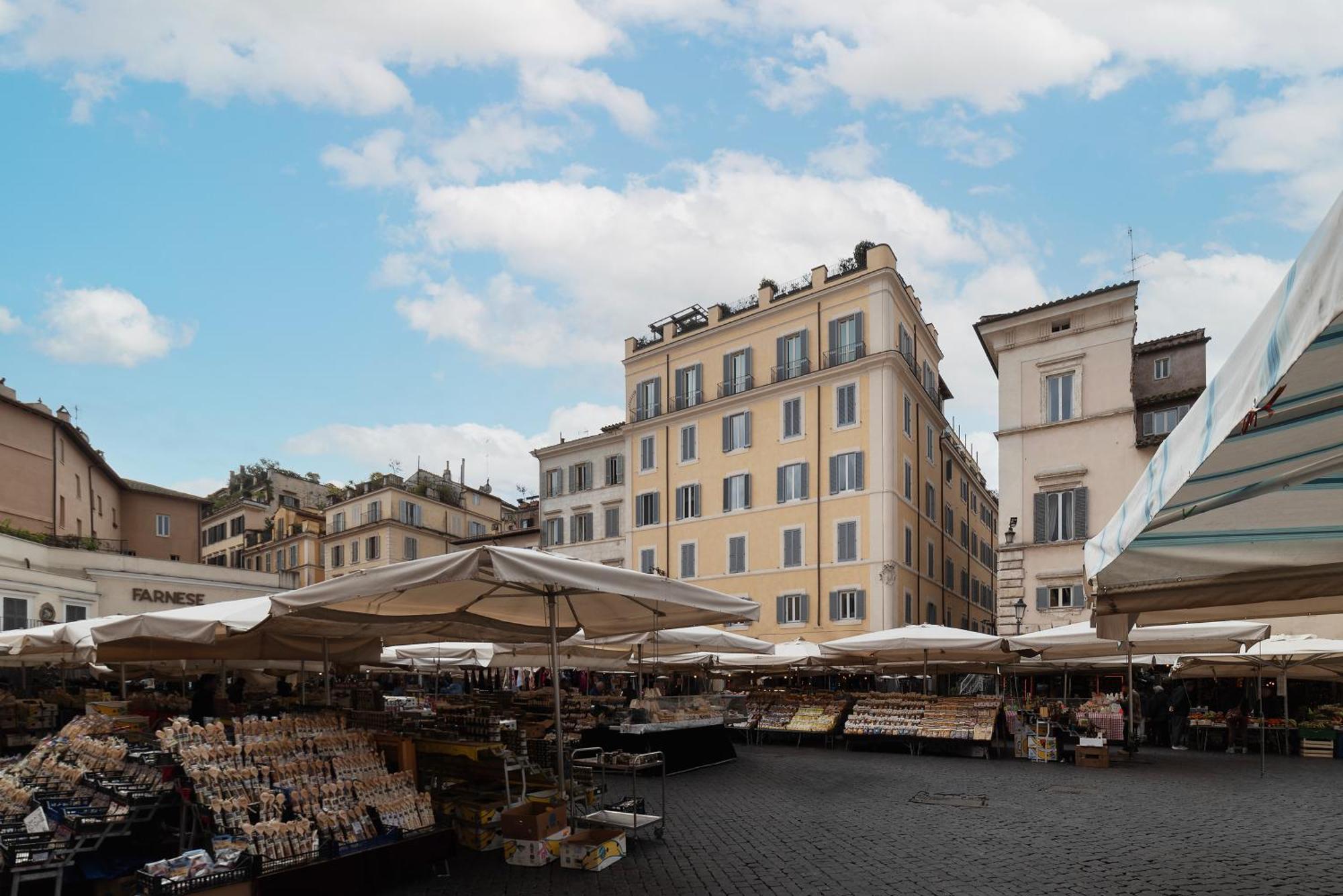 Campo De Fiori Unique Rome