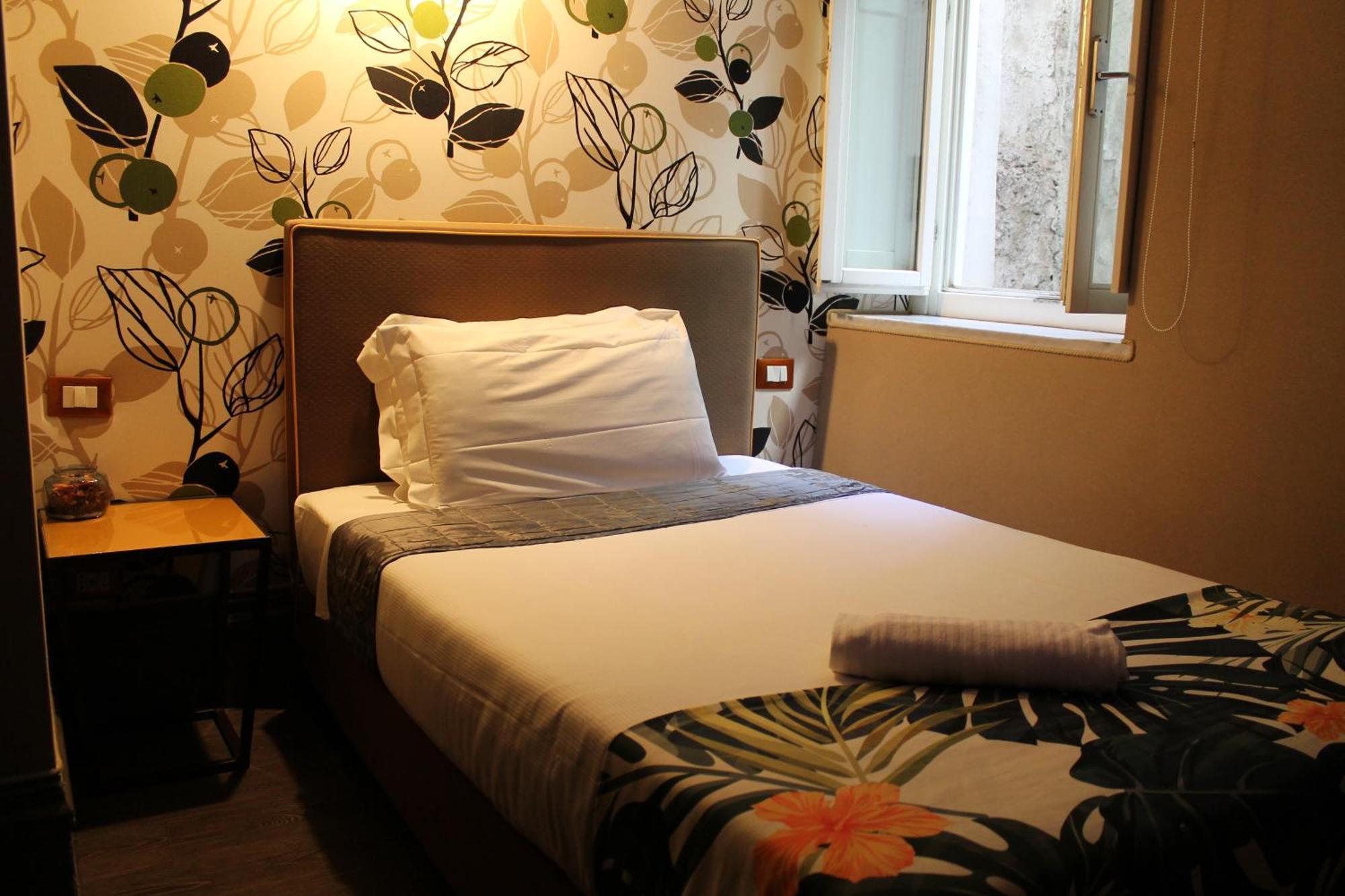 Relais Palazzo Taverna Rome