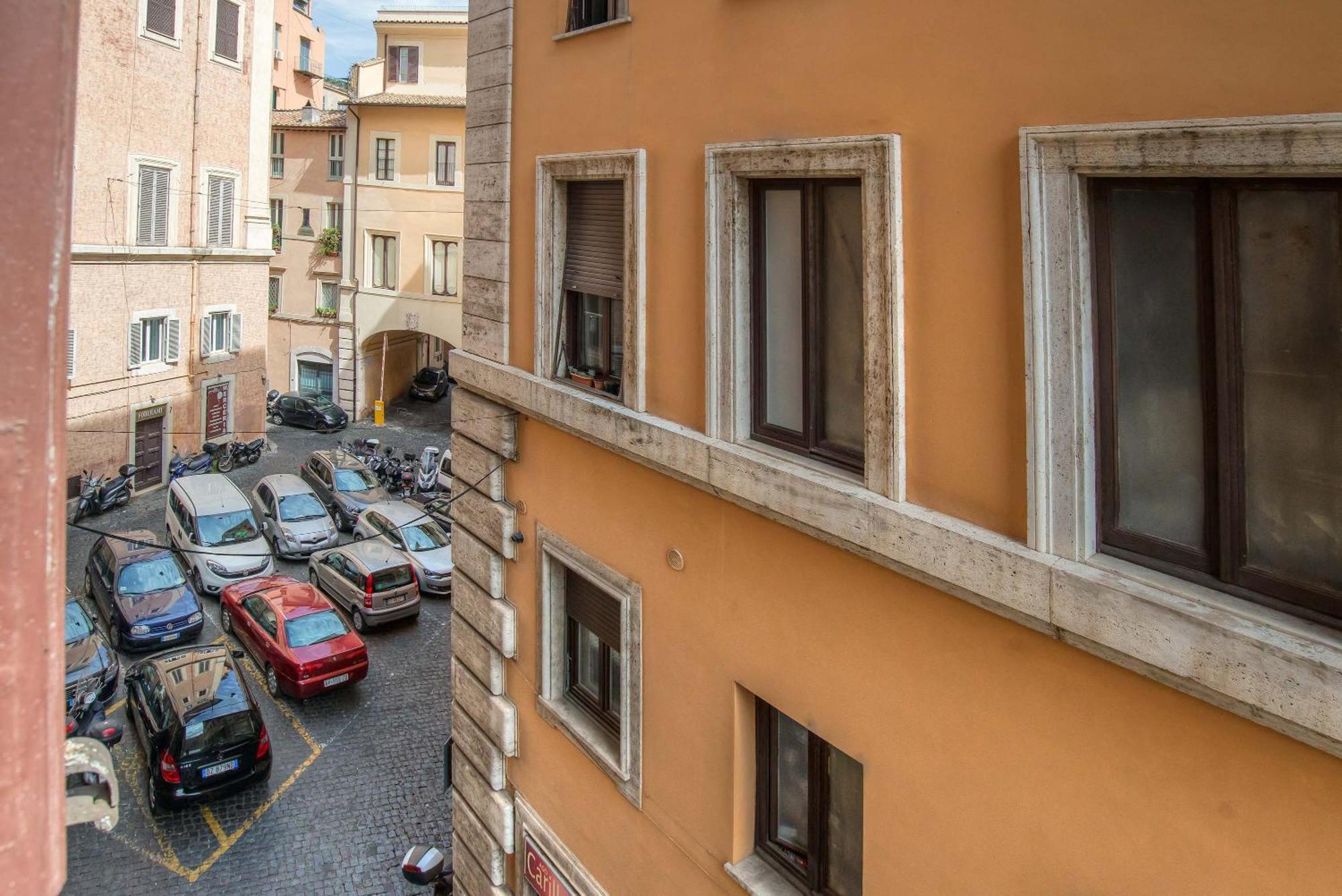 Pantheon Caesar Relais 2* Rome