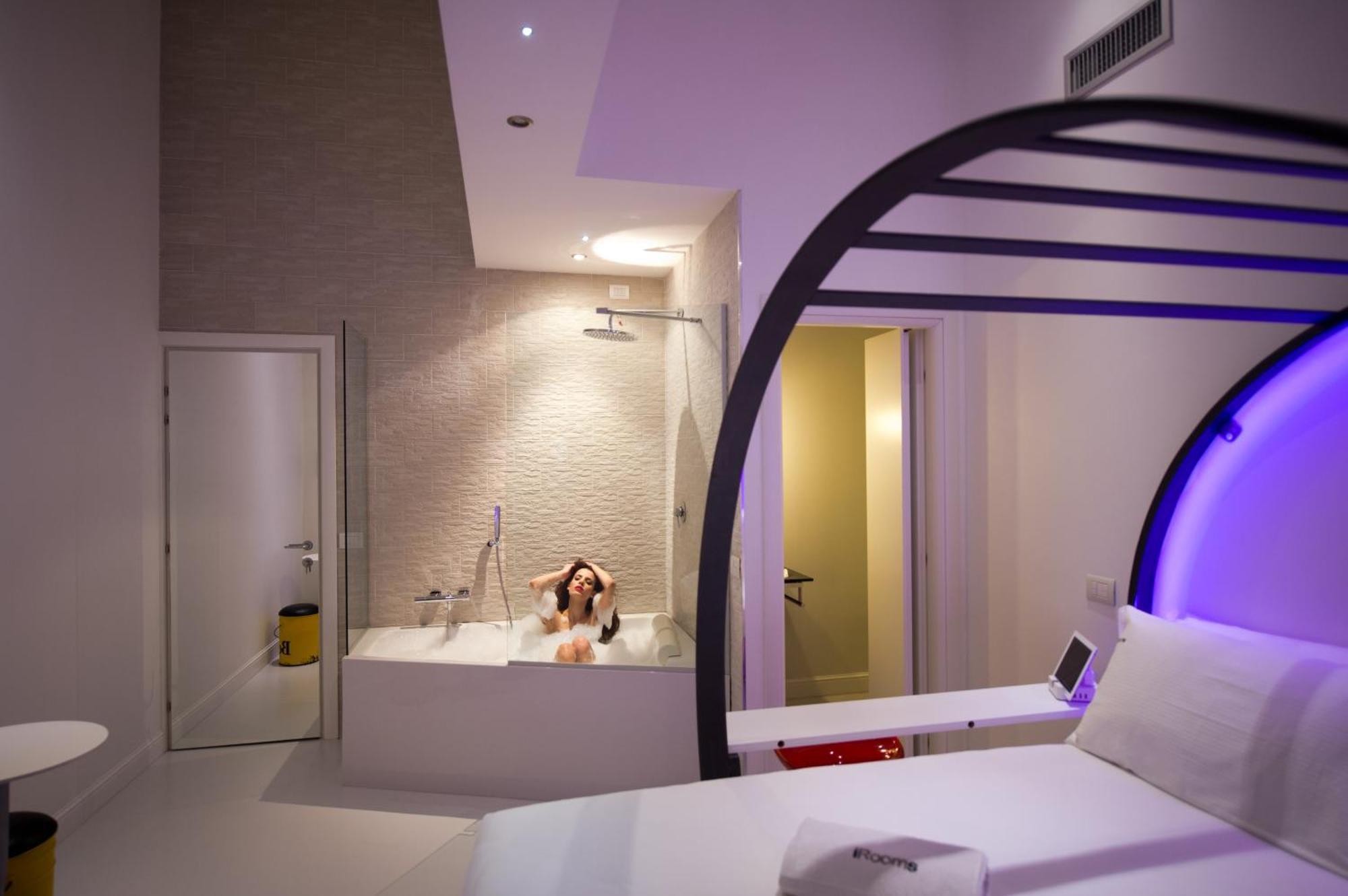 Irooms Forum & Colosseum Guest house