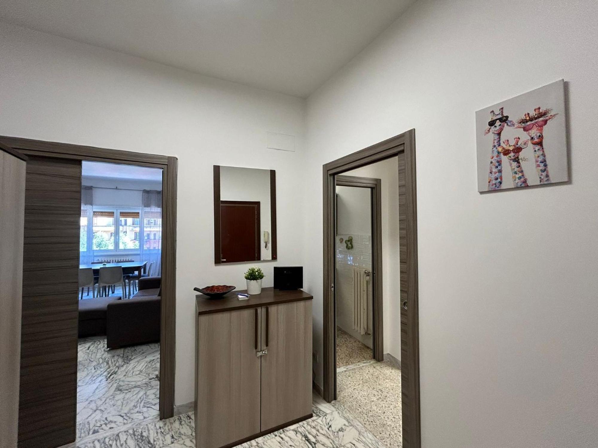 Apartment Prella House 50 Mt Da Metro B Jonio Rome