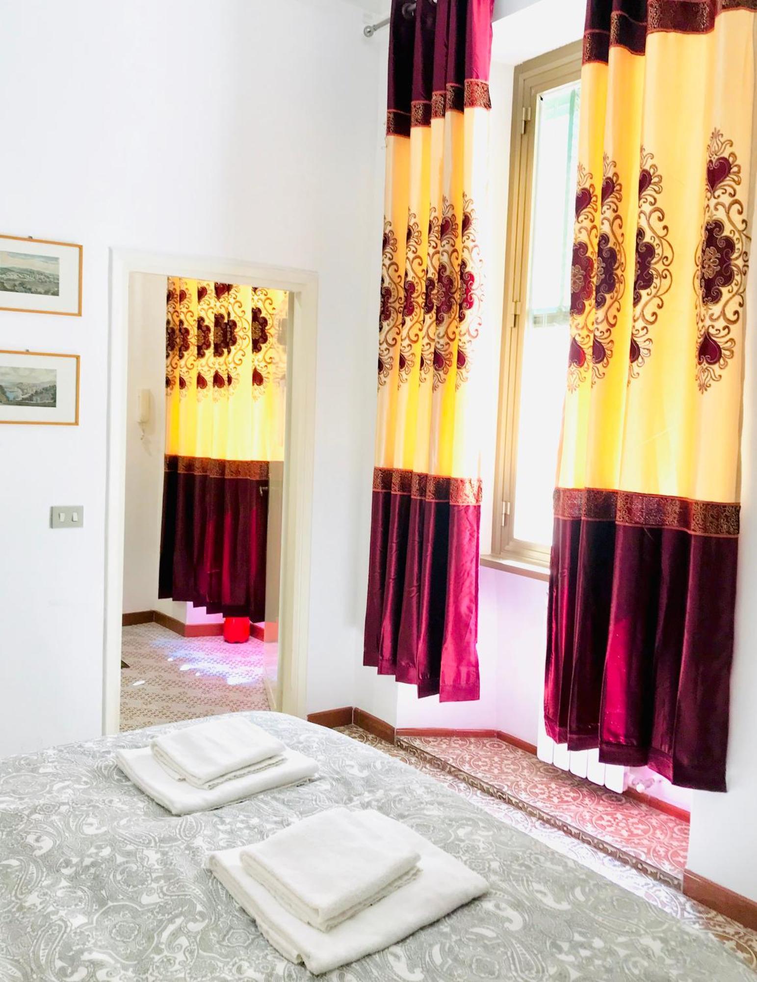 4 Bed Luxury Near Colosseum Appartamento