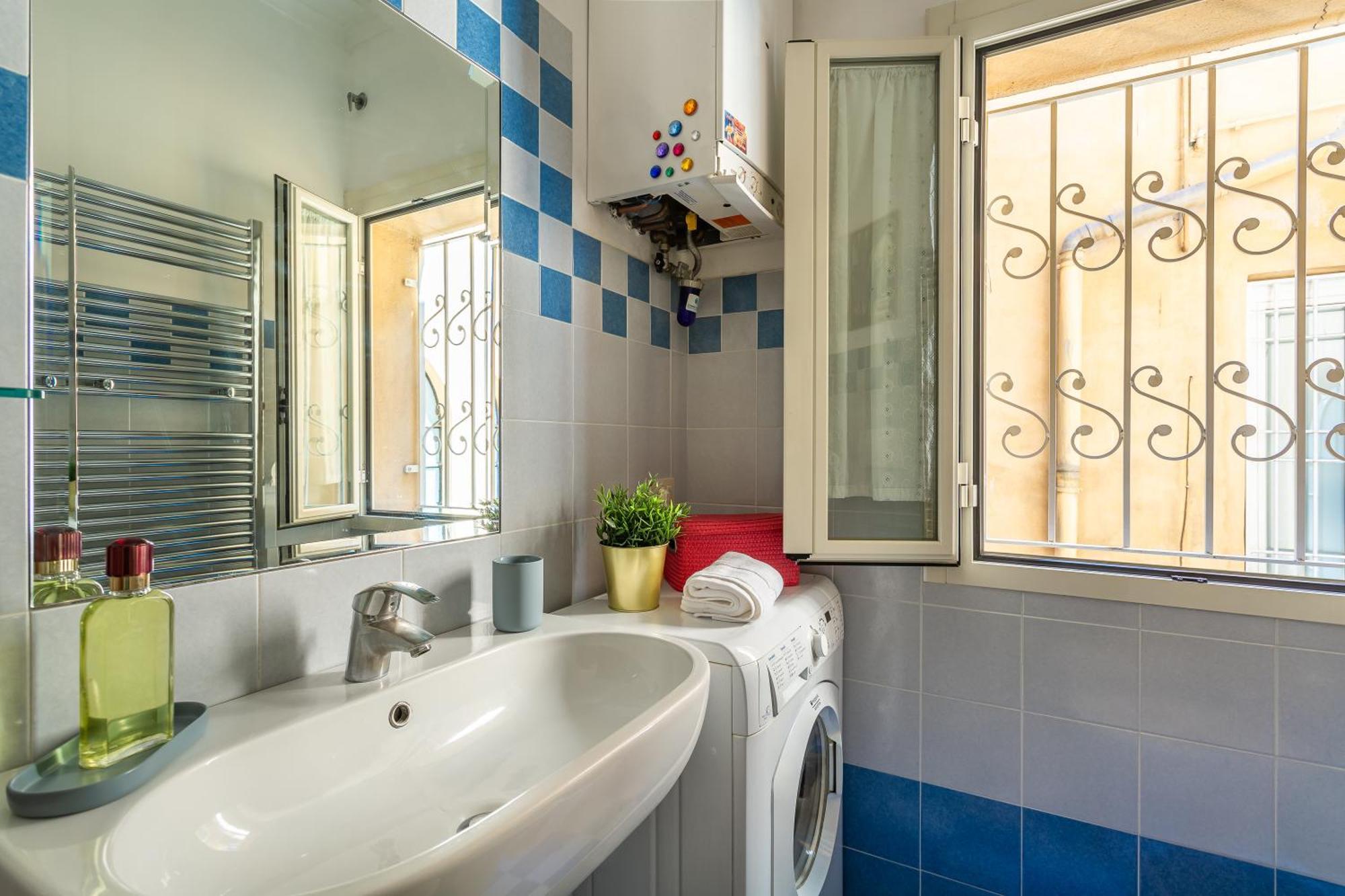 Apartment Iflat Bright & Comfortable Navona *