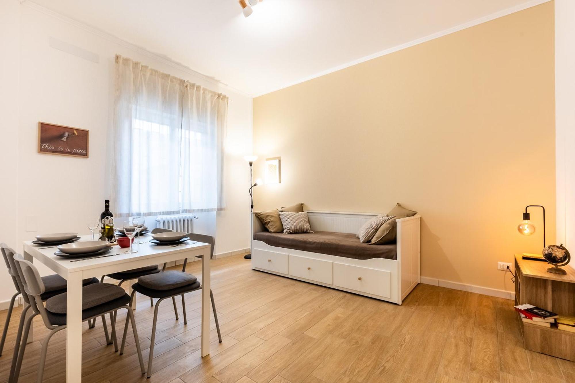 Gemelli Di Fausto, Intera Casa Rome