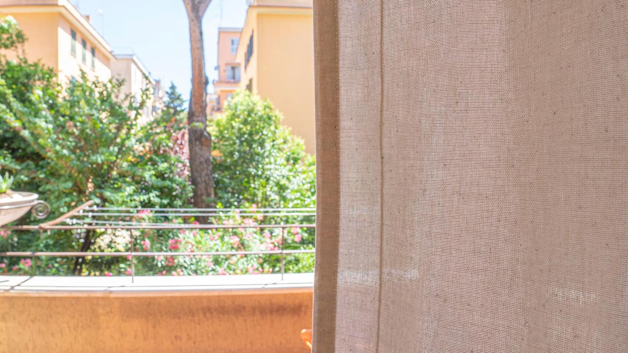 Casa Bonnet - Elegant Near Trastevere & Gianicolo Apartment *