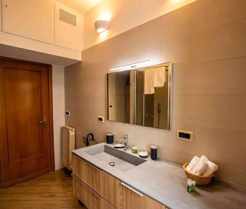 Dimora Al Colosseo, 2 Bedrooms *