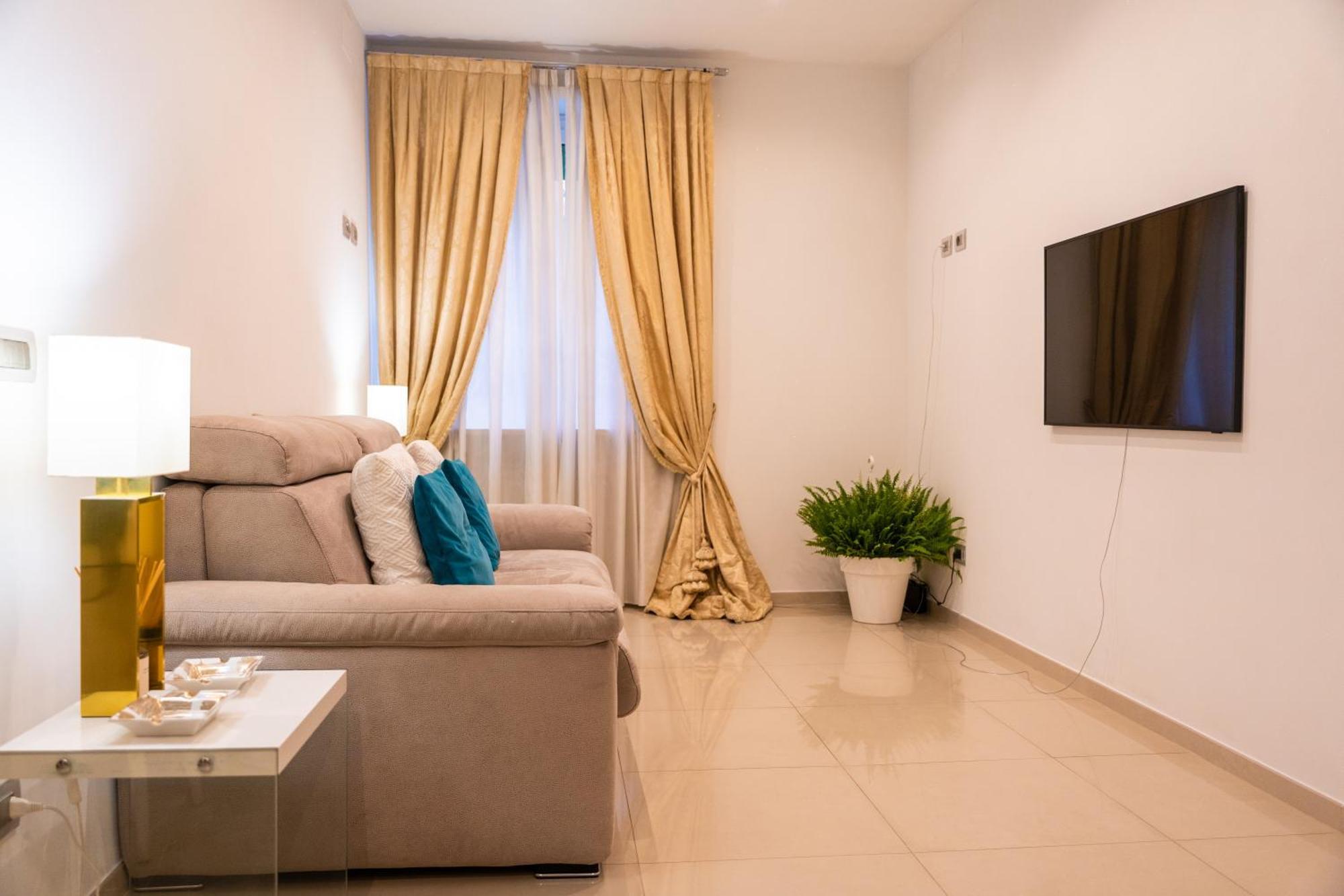 Moderno A Centro Holiday home