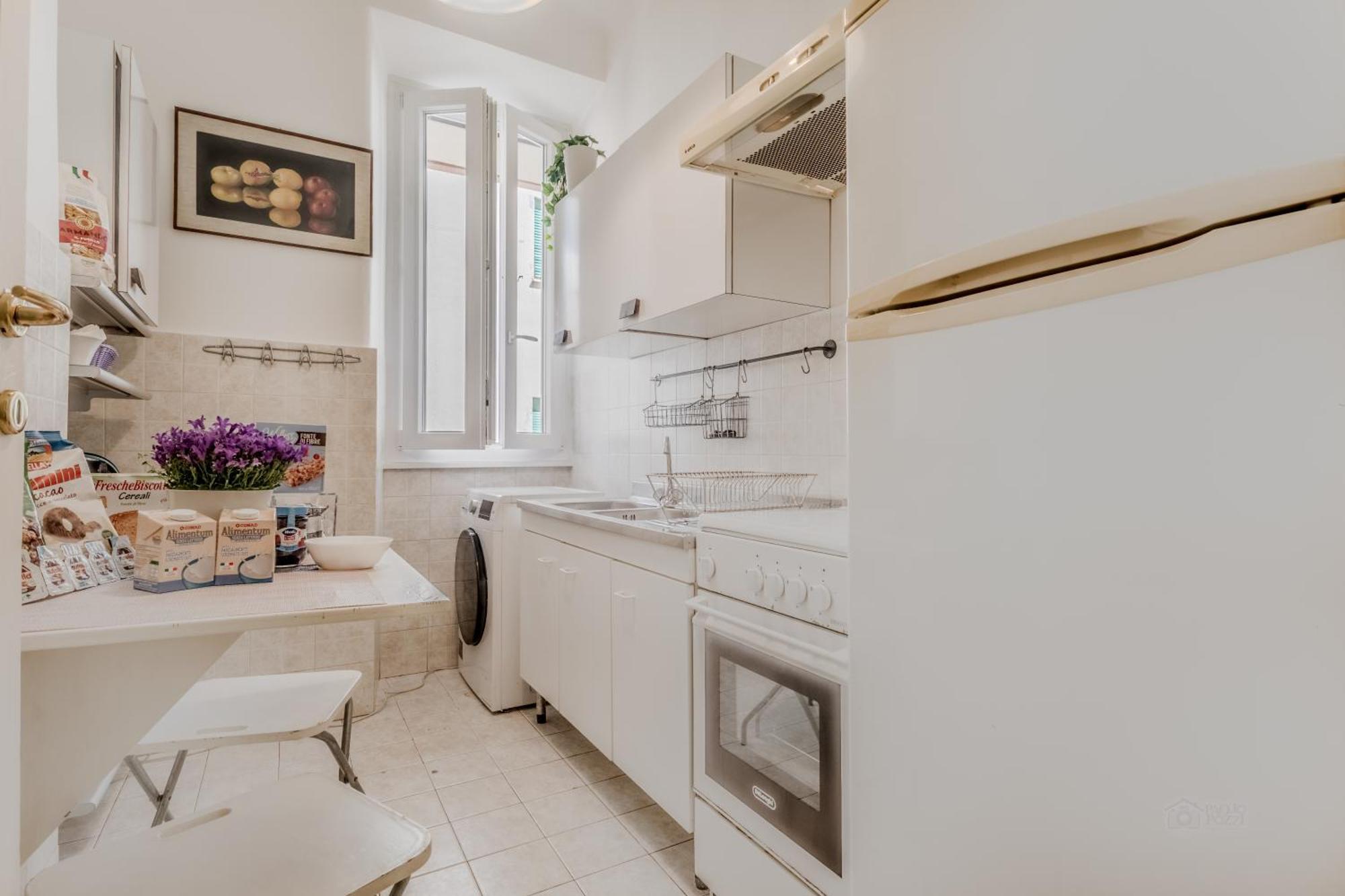 Vatican House Entire With 2 Bedrooms & Wi-fi, Just Steps From The Vatican!
