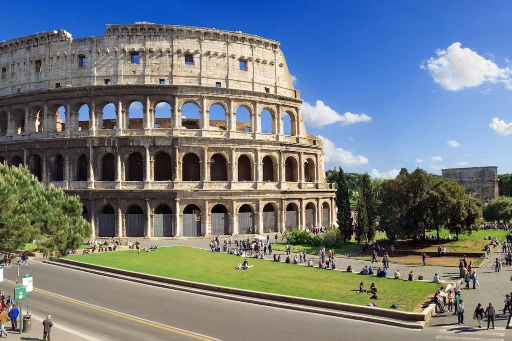 Apartment Vatican House Entire With 2 Bedrooms & Wi-fi, Just Steps From The Vatican! *