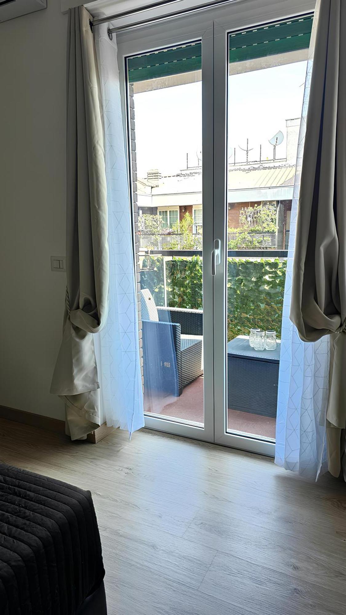 Bed & Breakfast Convenient Rome