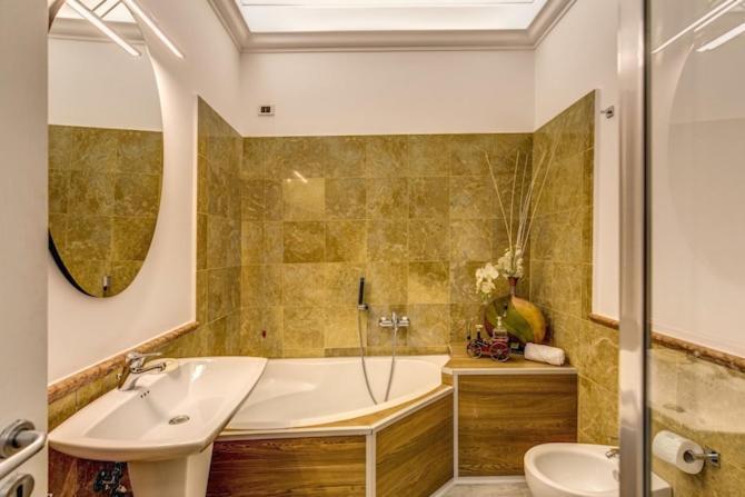 Smart Lux Veneto Guest house Rome
