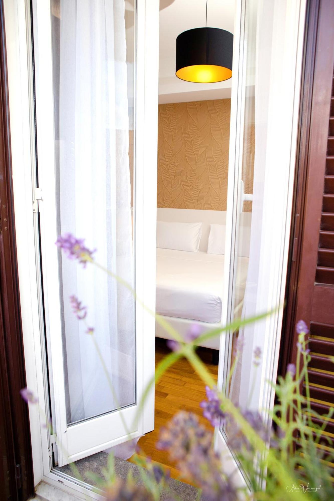 Guest house Magikrooms Topaz *