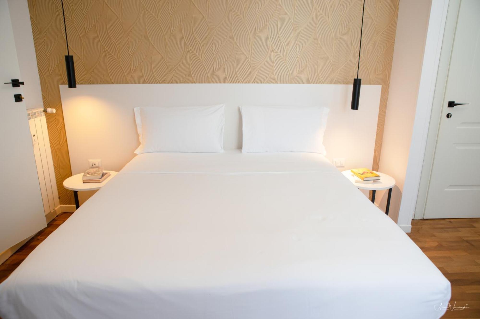Magikrooms Topaz Guest house