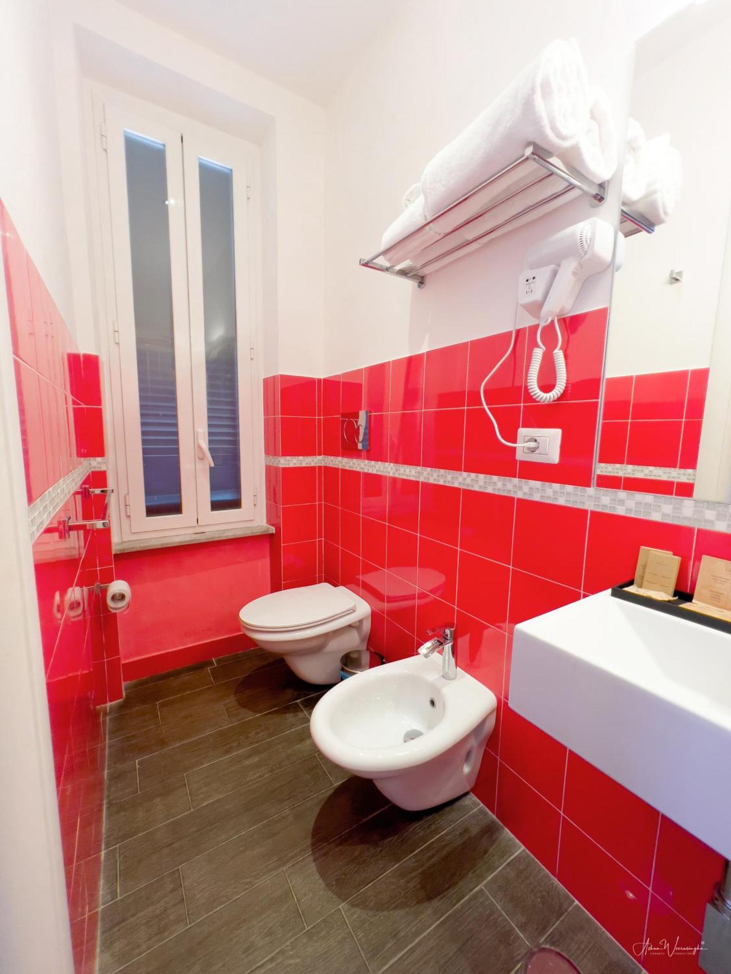 Magikrooms Topaz Guest house
