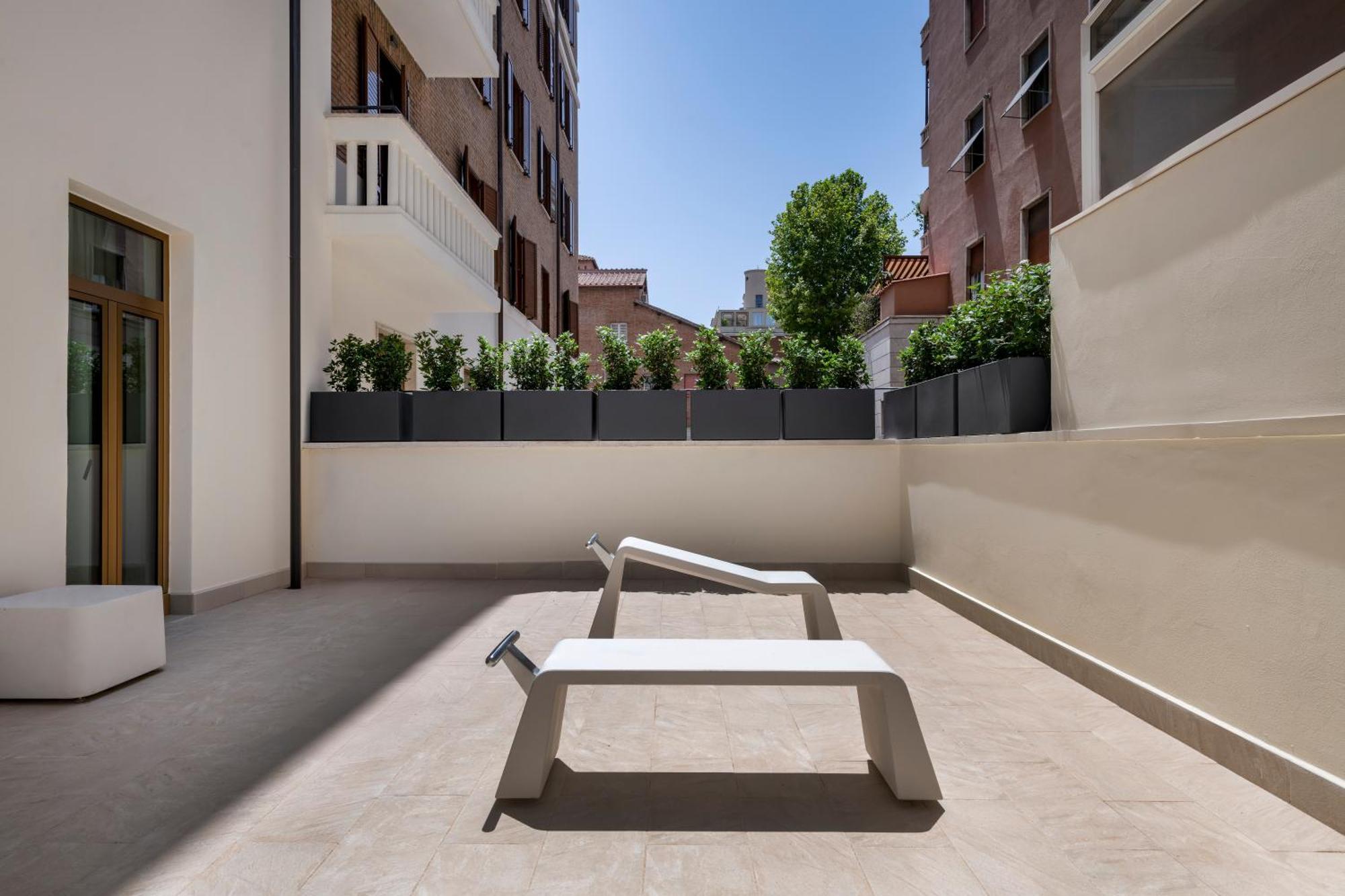 Clodio 4*