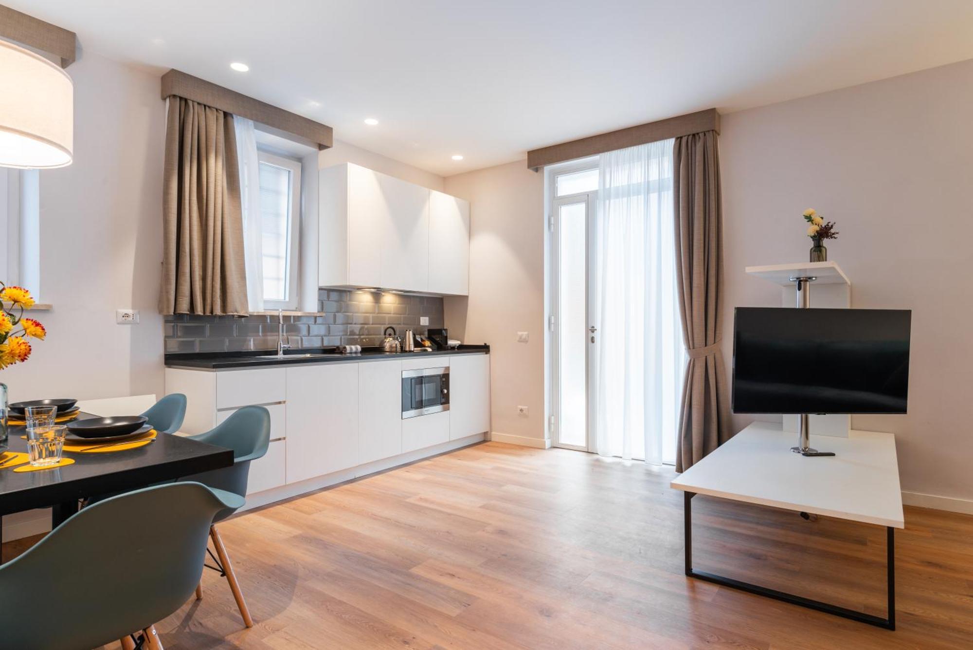 Aparthotel Major House - Luxury In By Hostand *