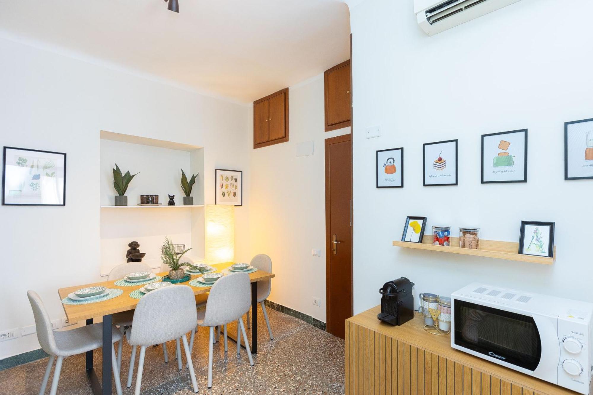 Apartment Vatican Flower