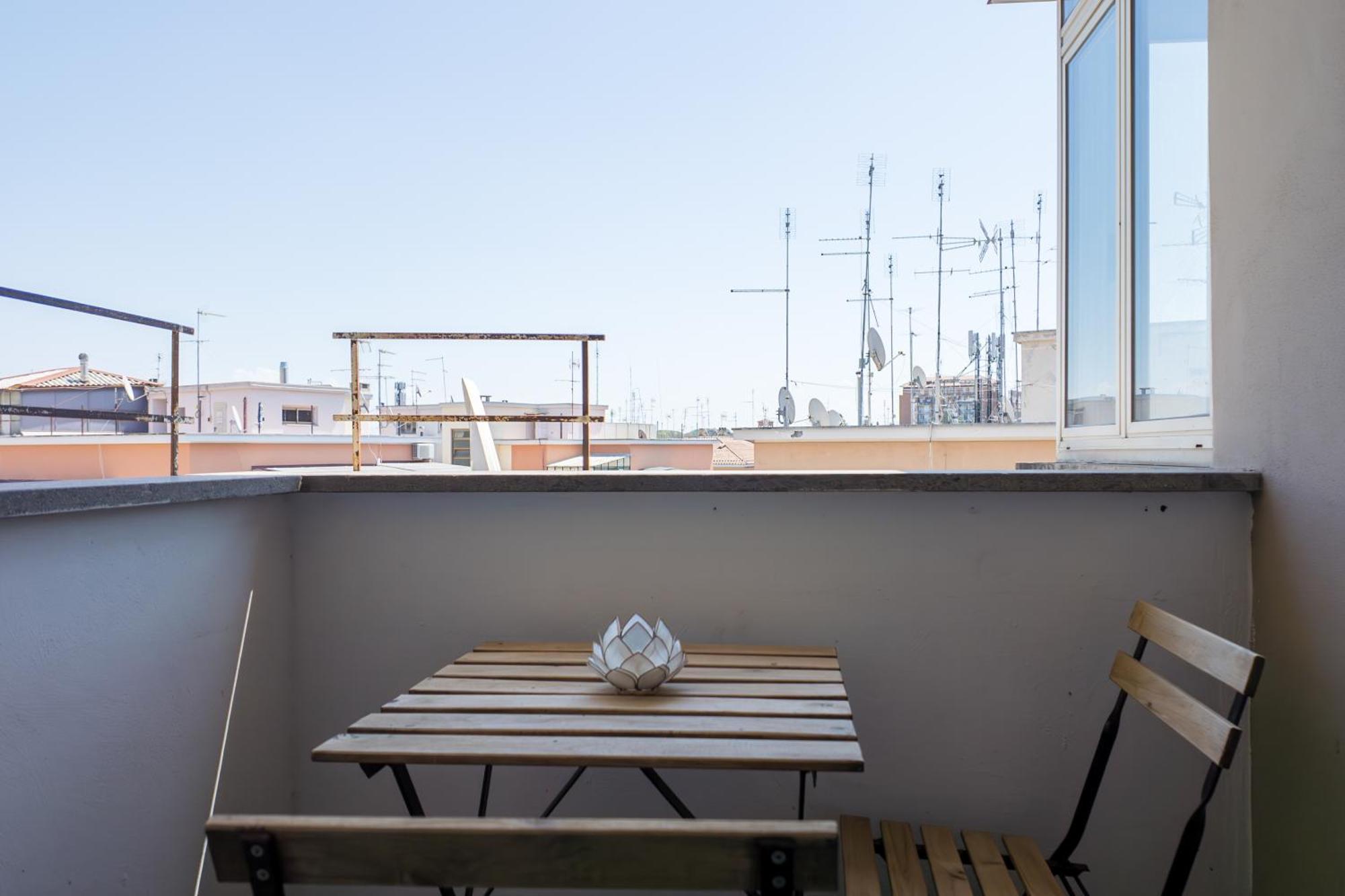 Apartment Elegant Hideaway Steps From St Peter Rome