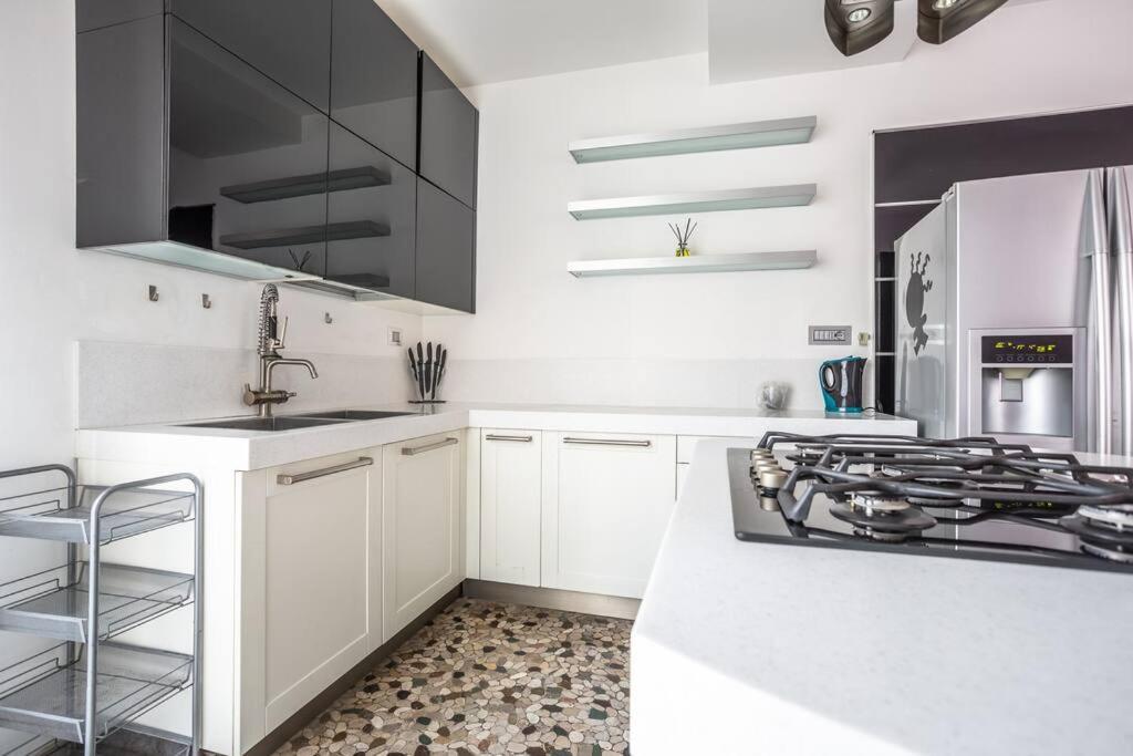 Apartment Charme & Luxe 2 Bedroom Center Rome