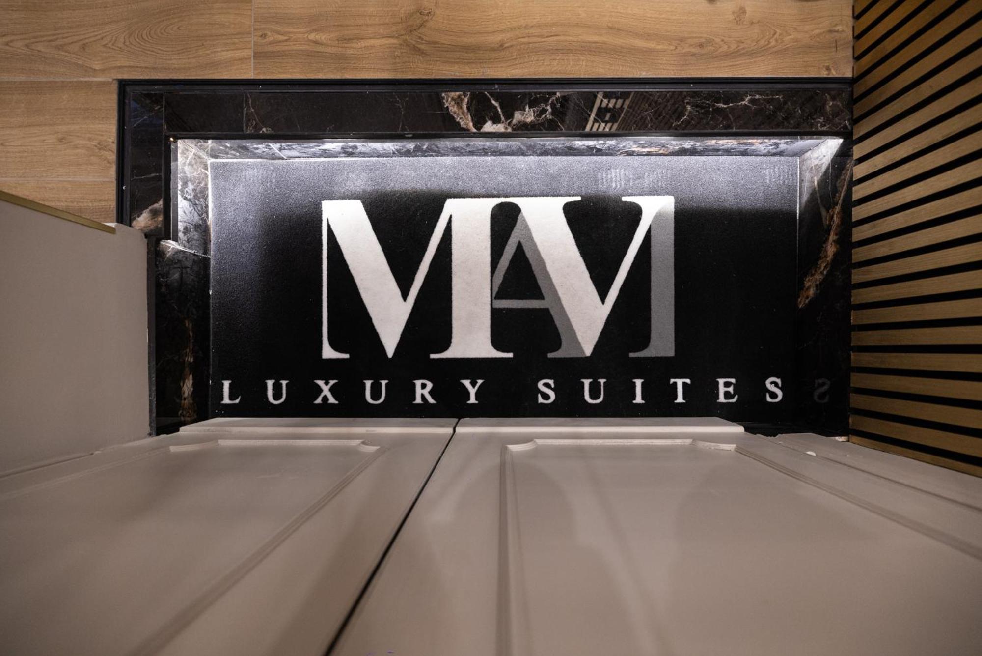Mavi Luxury * Rome