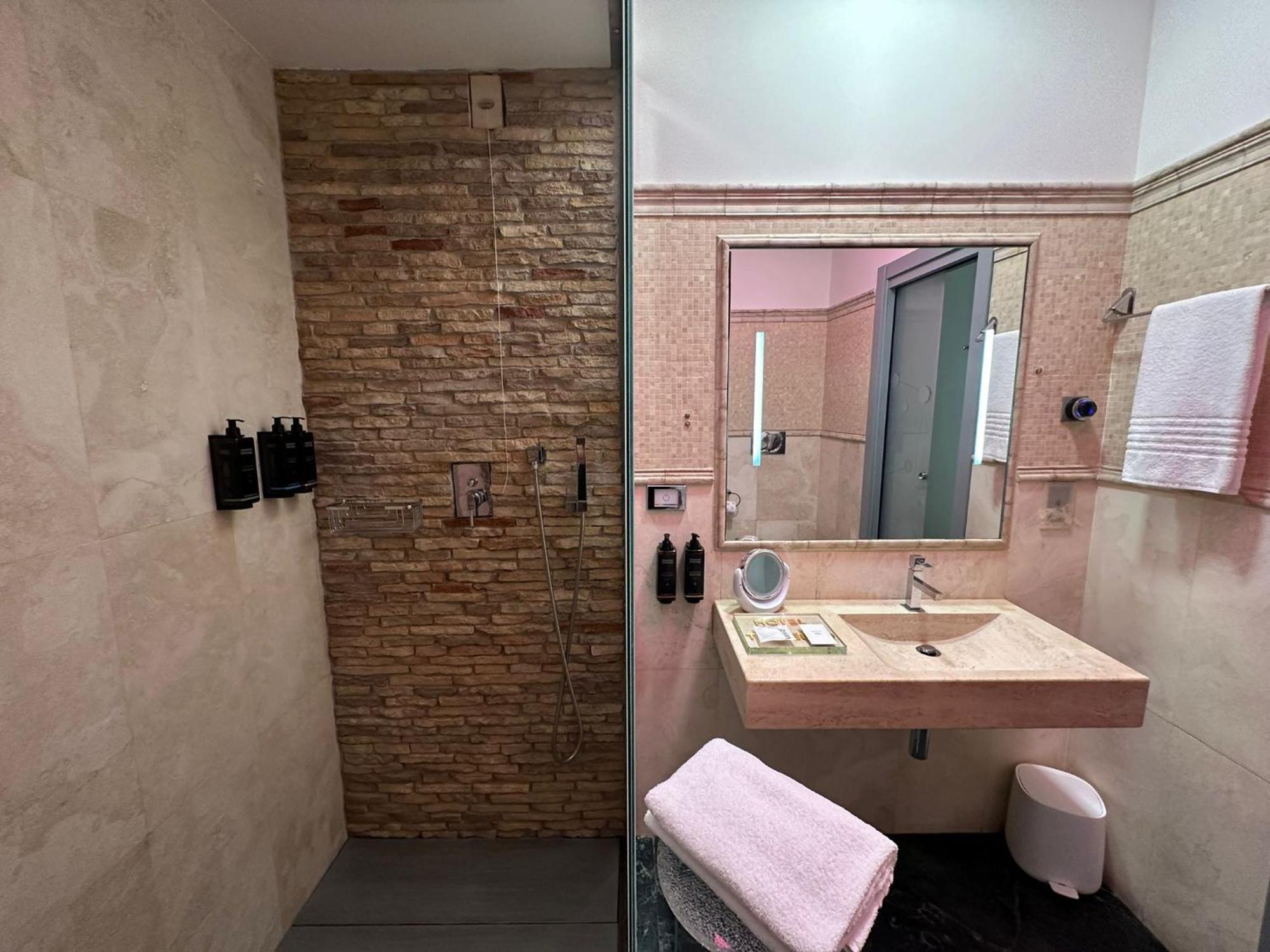 Trecento 3* Rome