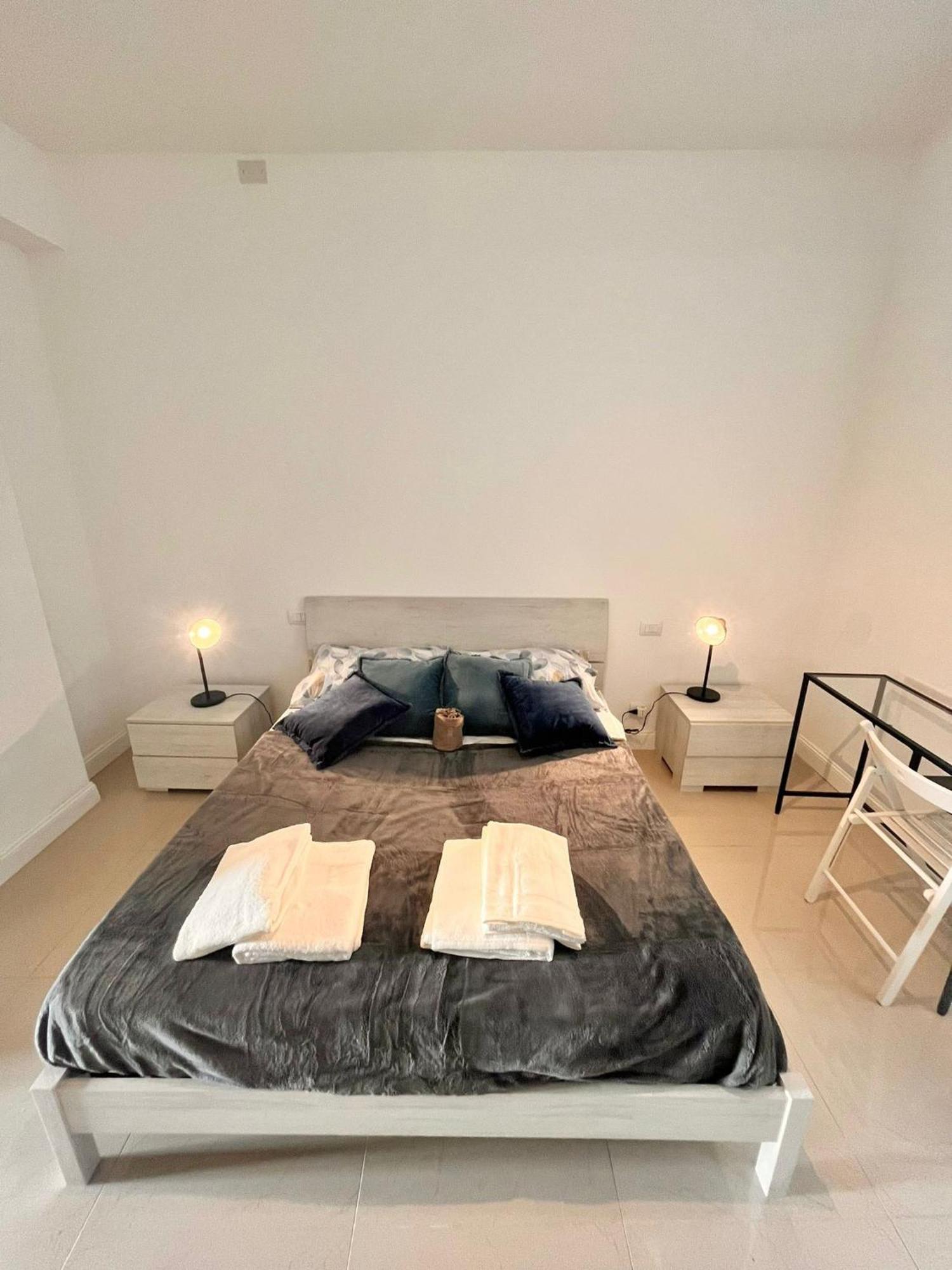 Double With Private Bathroom In Shared