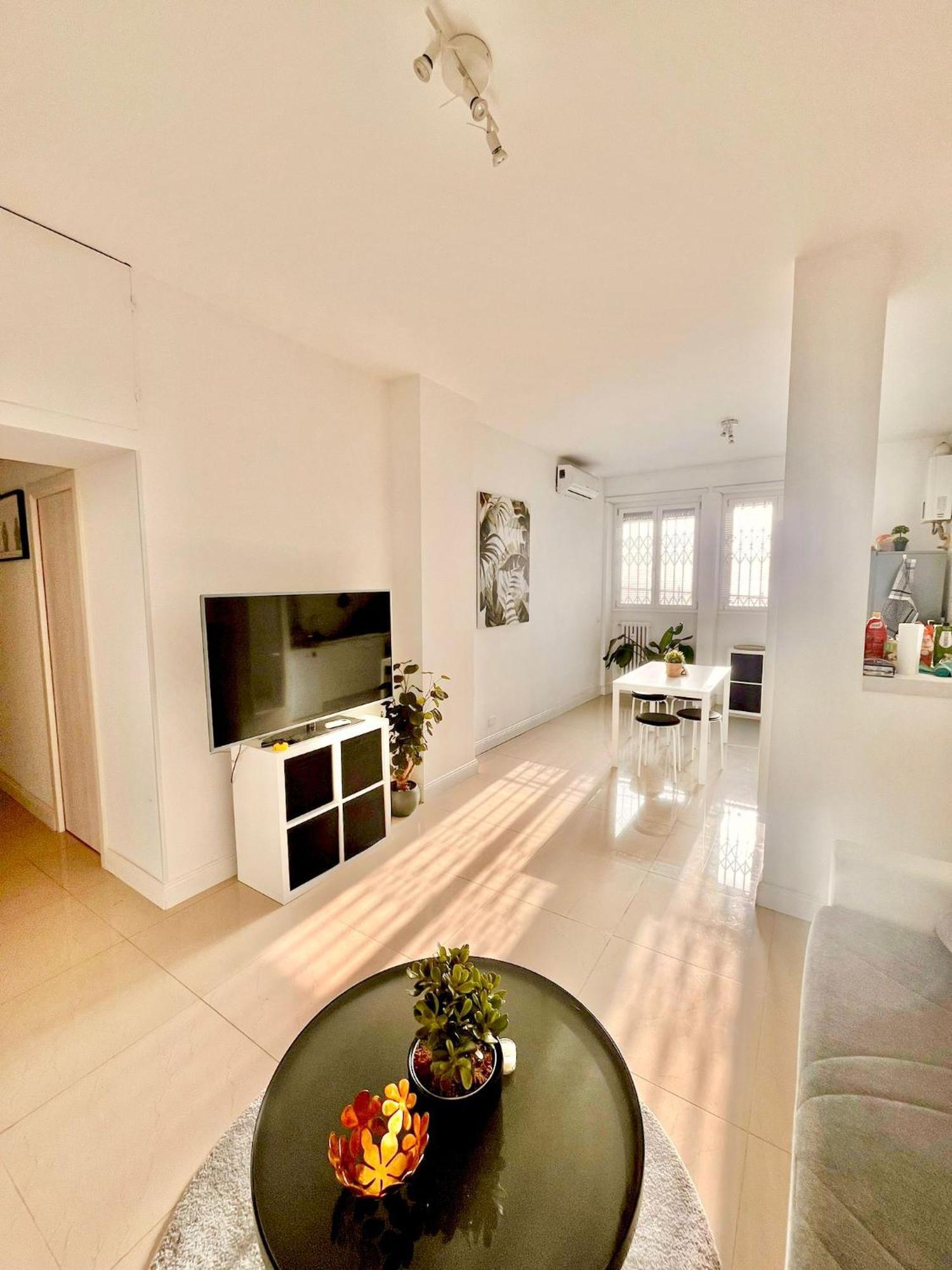 Double With Private Bathroom In Shared Rome