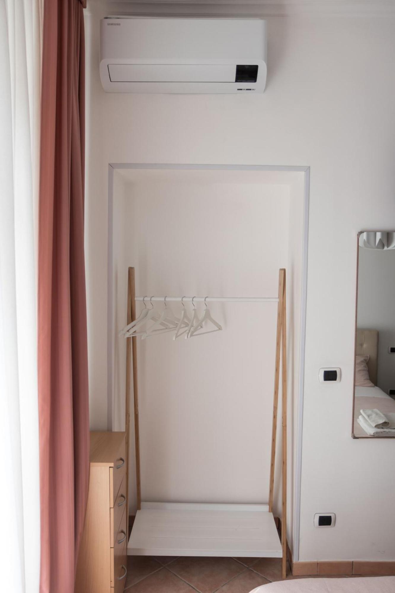 Casa Matteo53 Termini - Castro Pretorio Apartment *