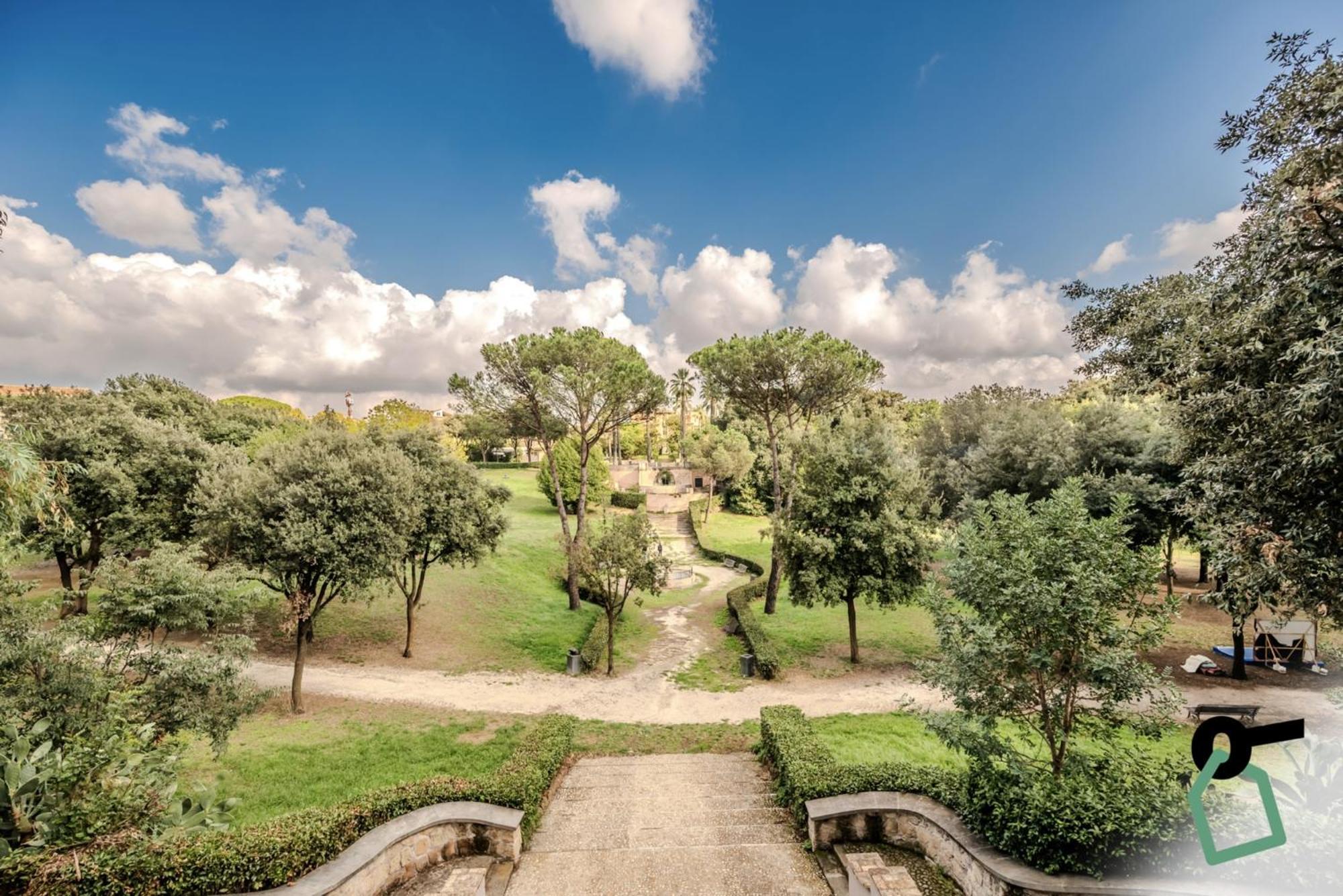 Hotiday Collection - Cornelia 4* Rome