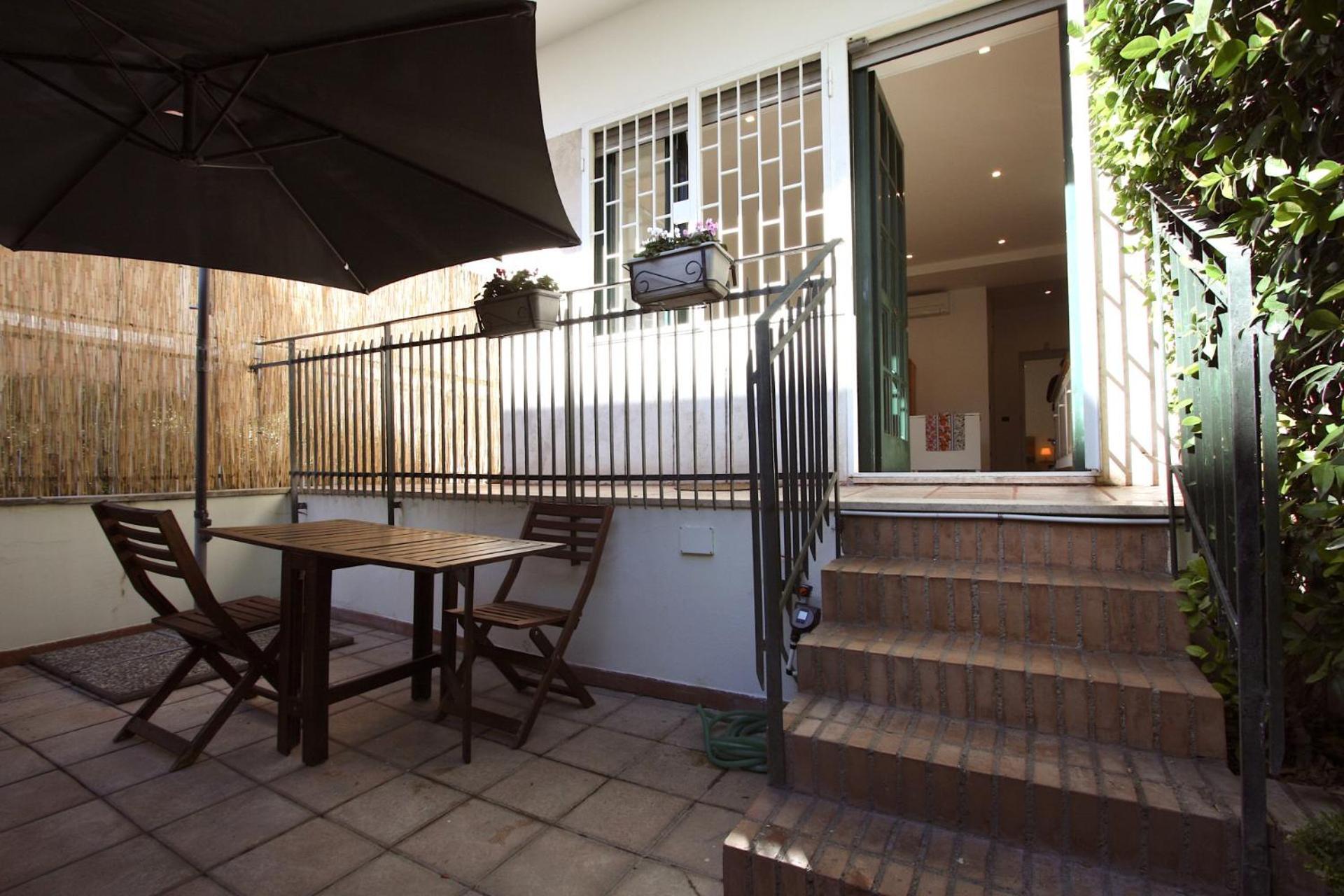 Ponte Milvio Lovely Garden Apartment