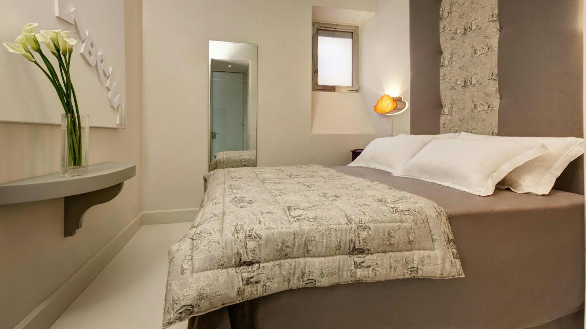 Domus Domitia Luxury Living Apartment *