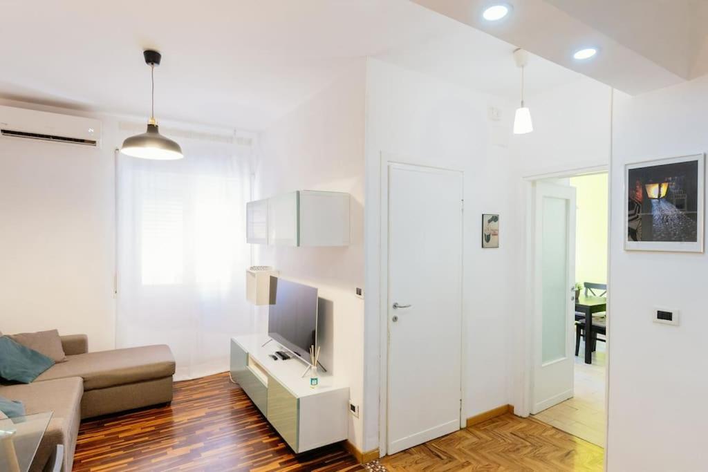 Casa Kalimera Vicino Metro A Turistica Rome