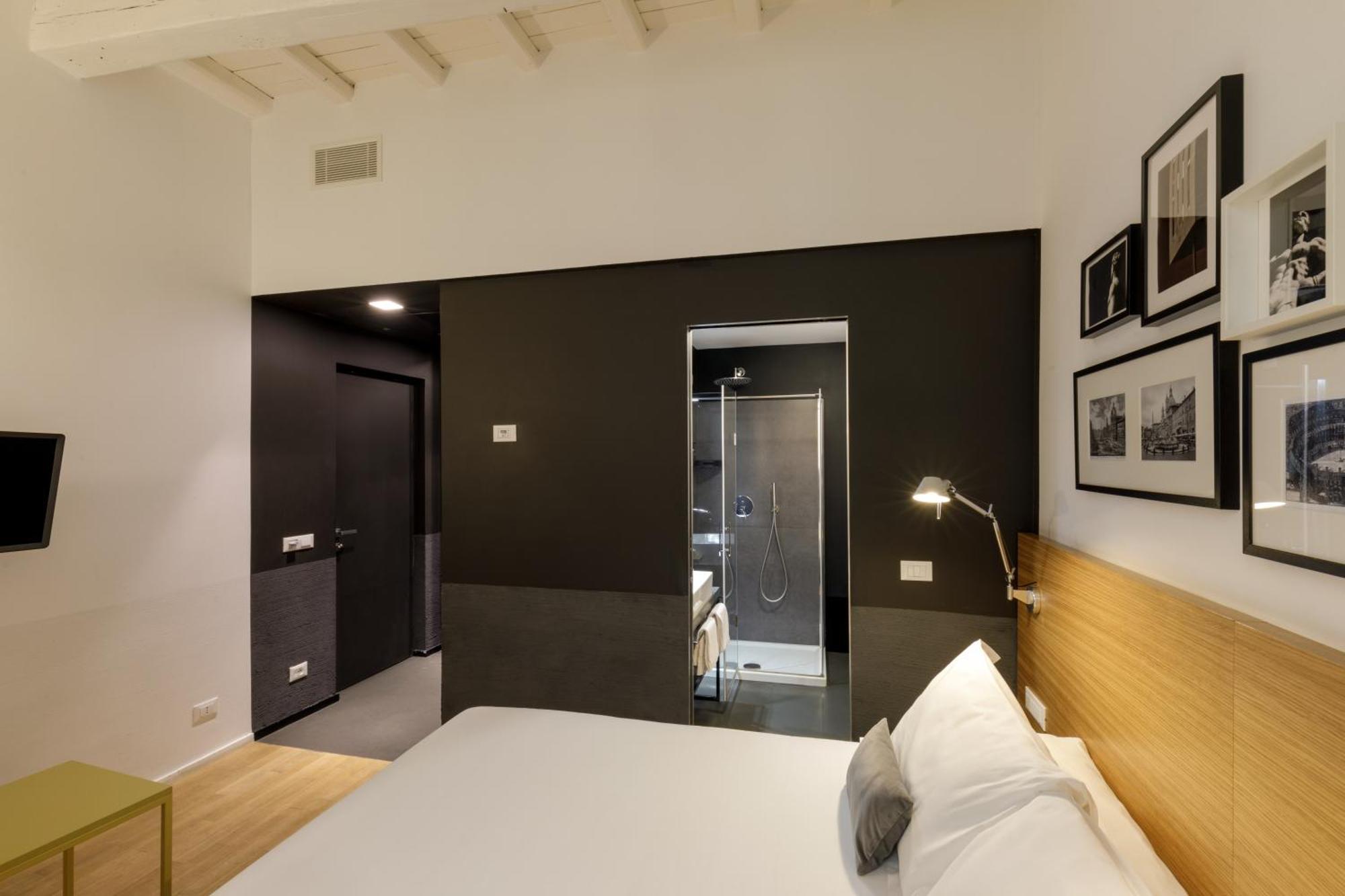 Coronari Palace Hotel 3*